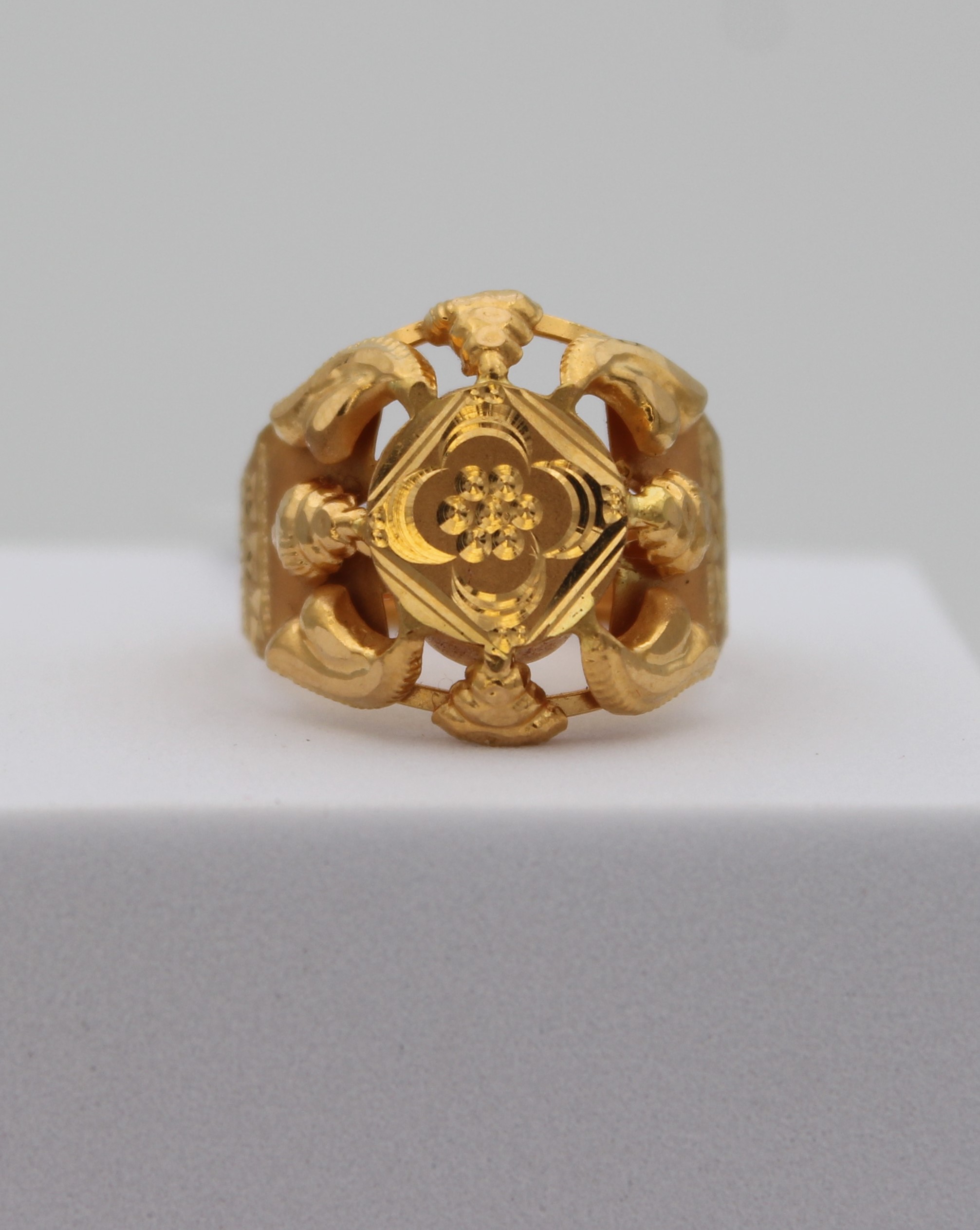 GENTS RING