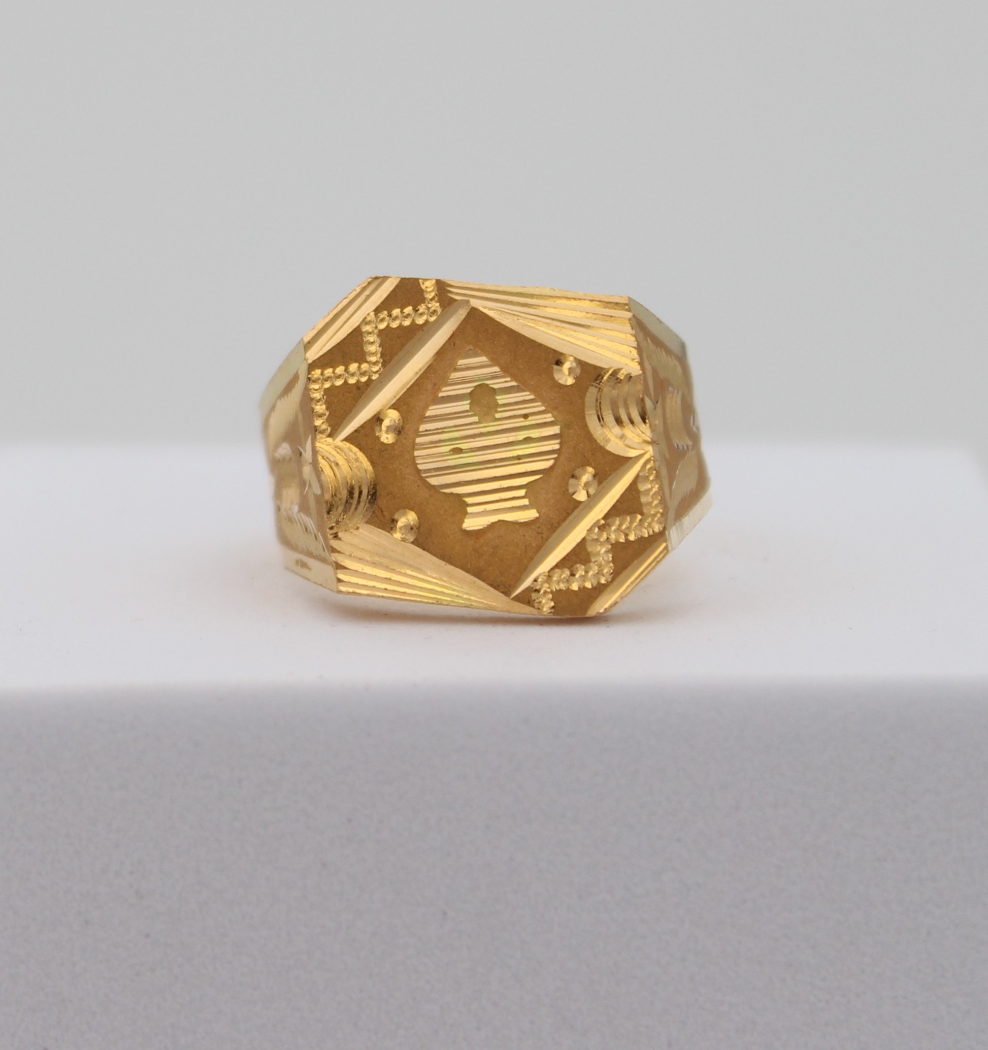 GENTS RING