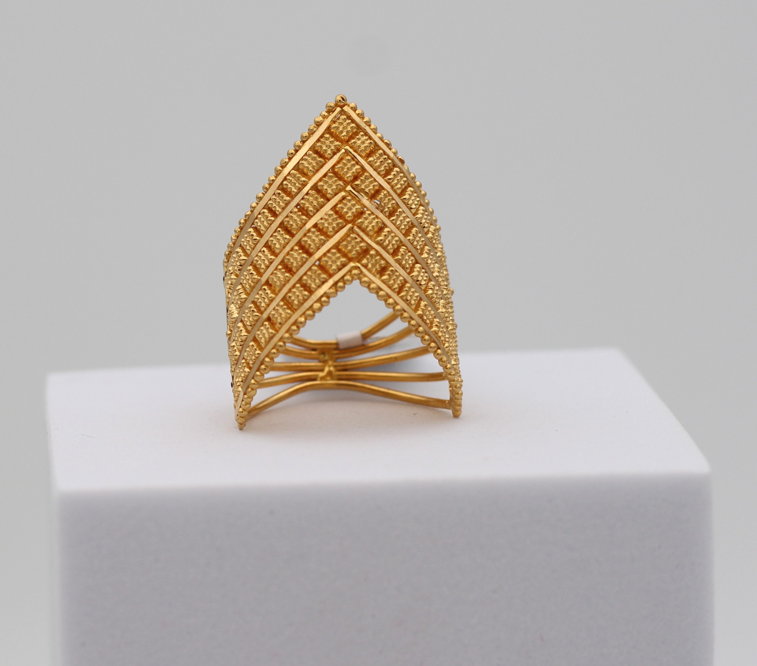 LADIES RING
