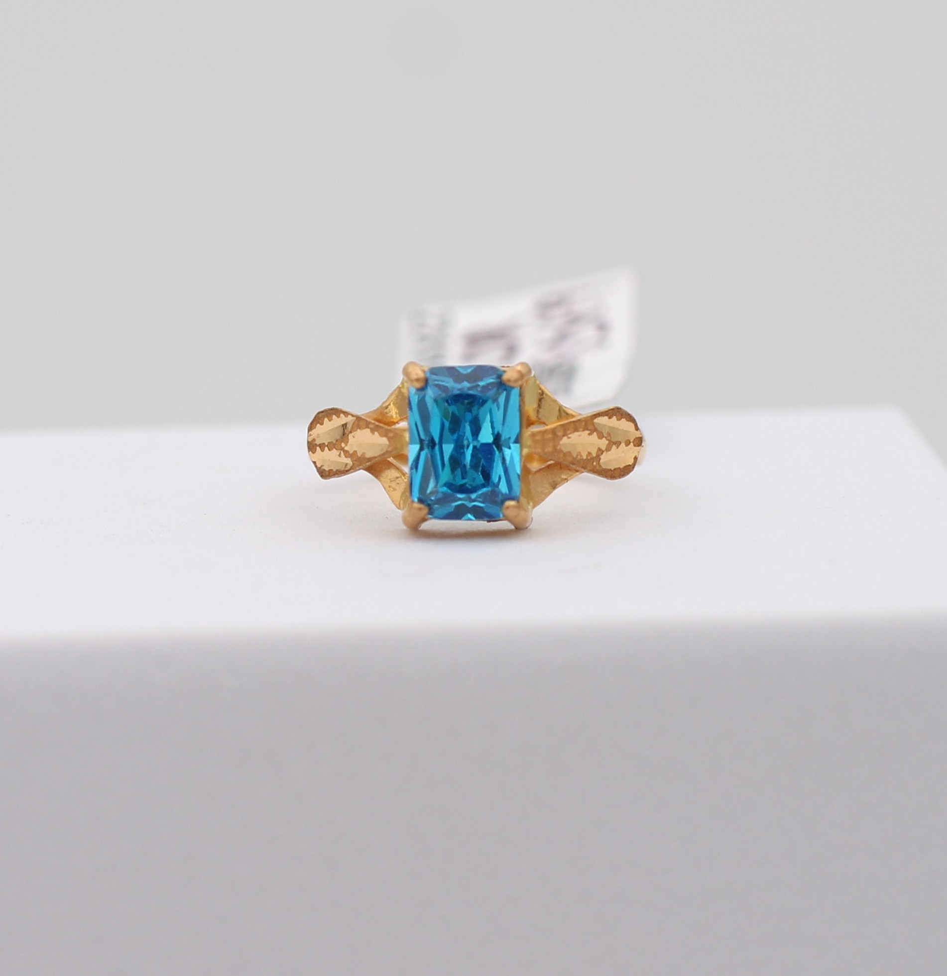 LADIES RING