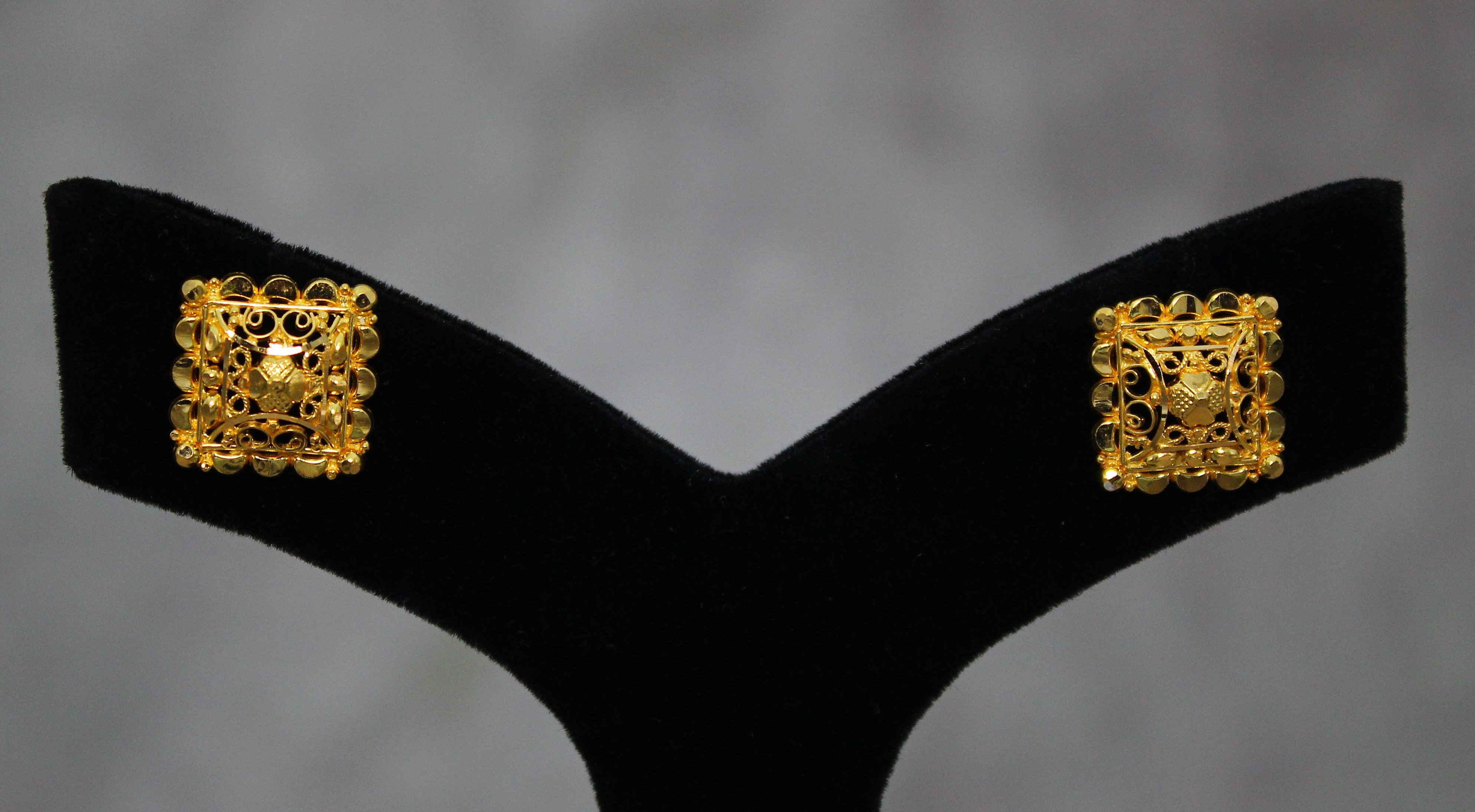 FANCY TOPS