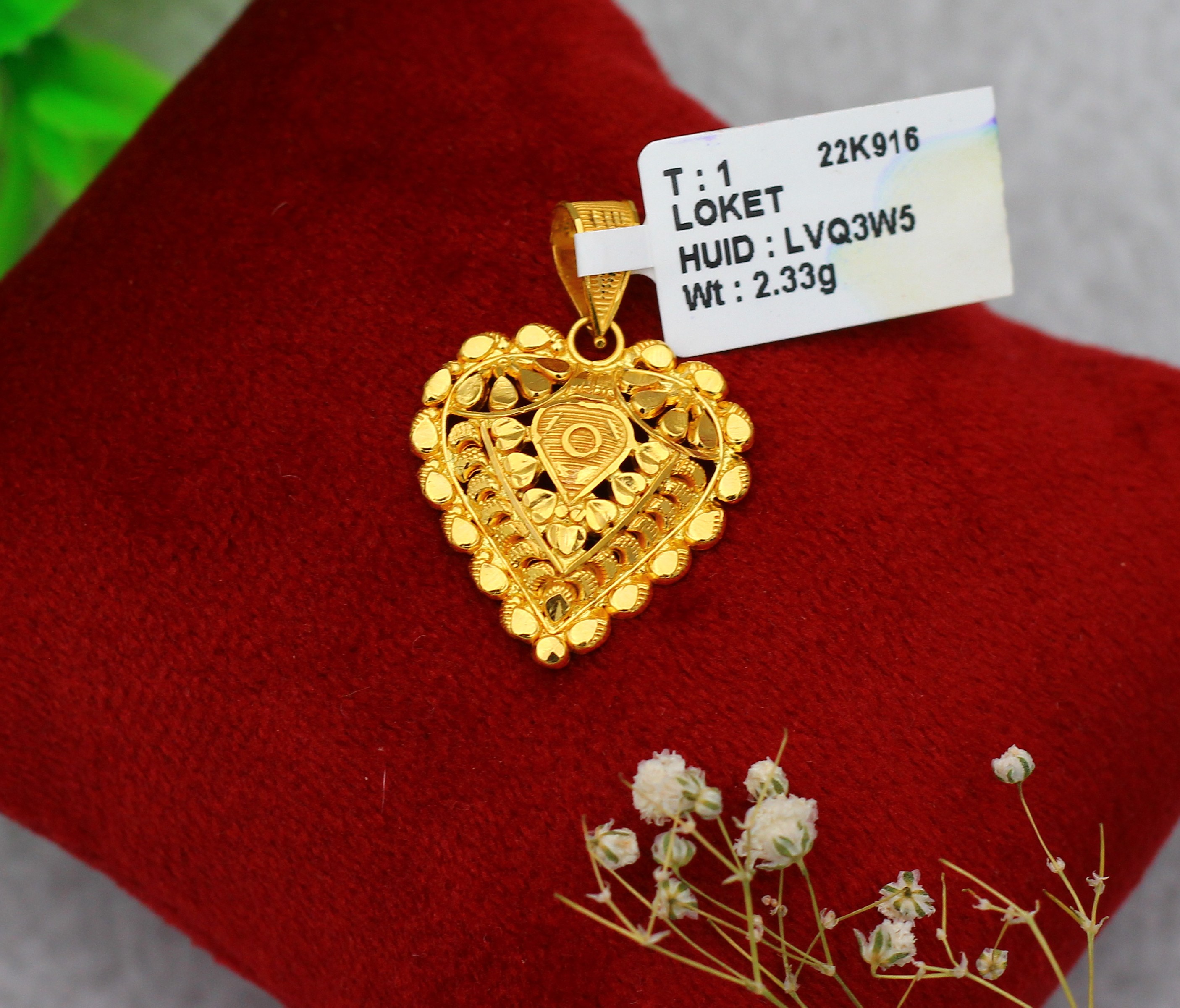 LOCKET
