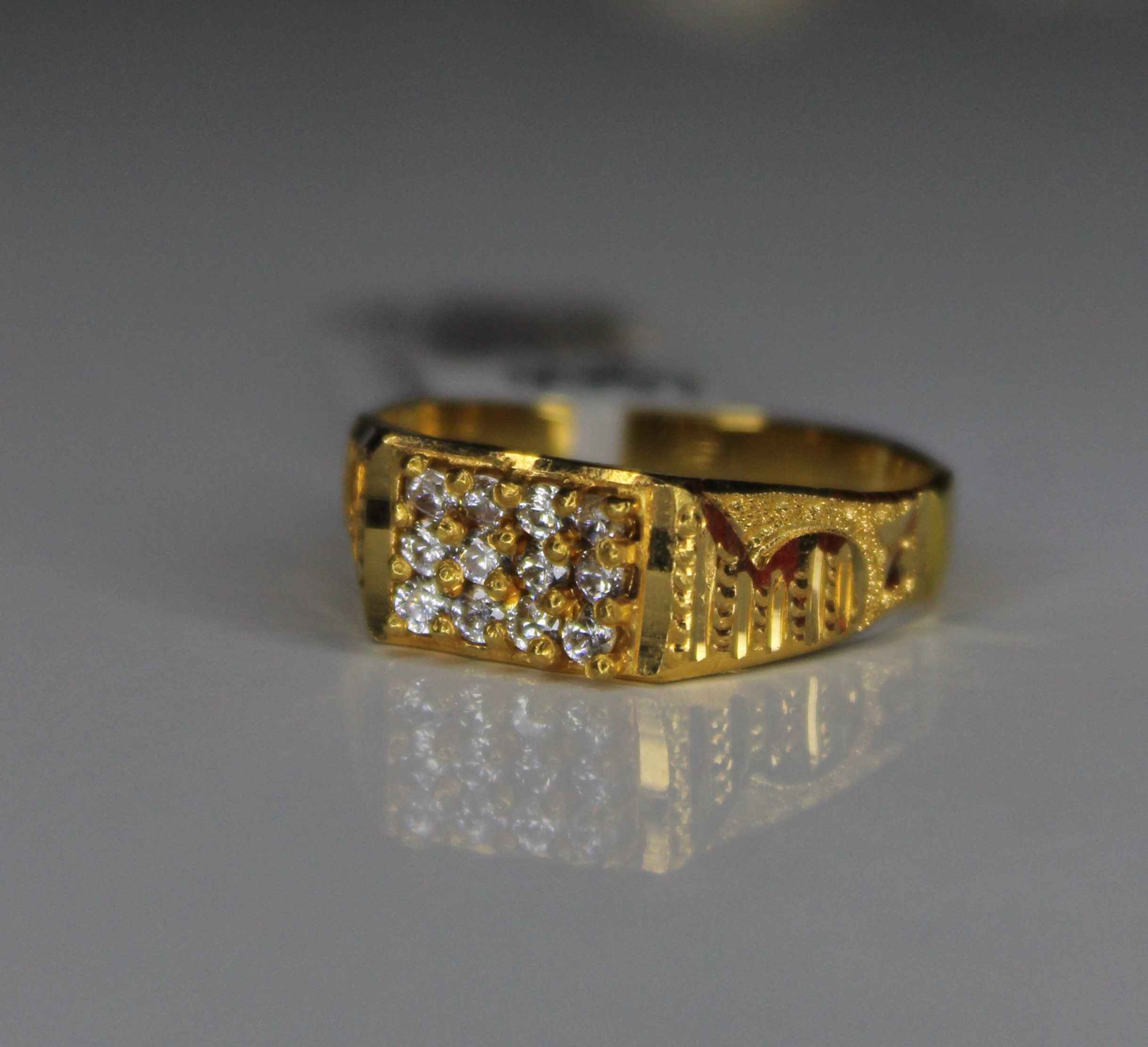 GENTS RING