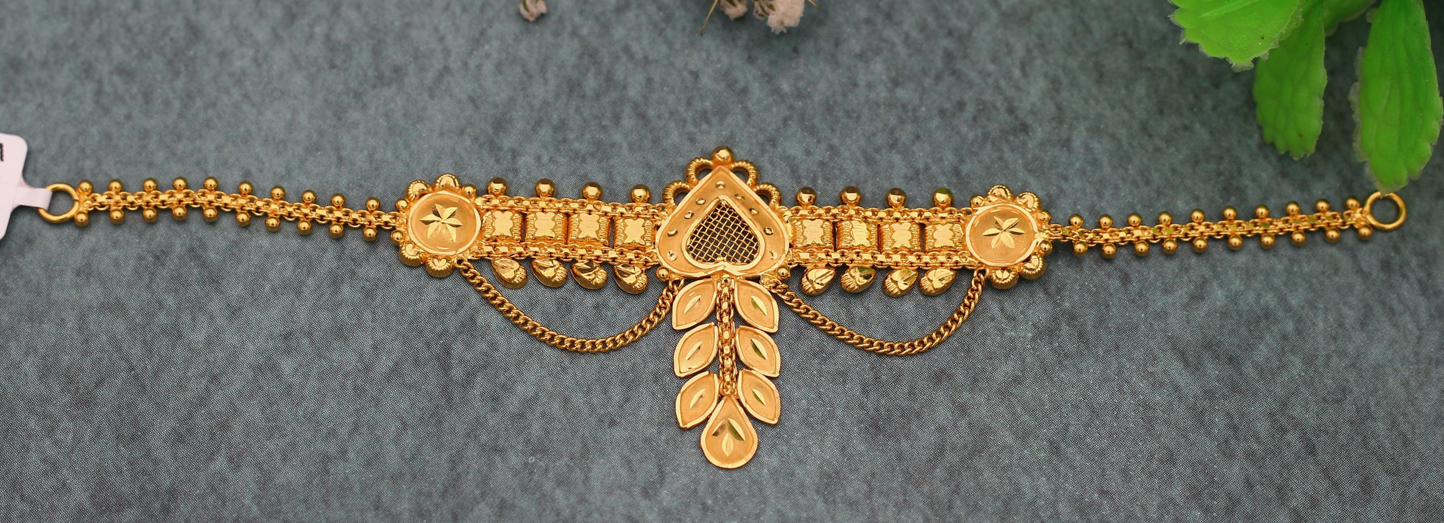 CHOKER