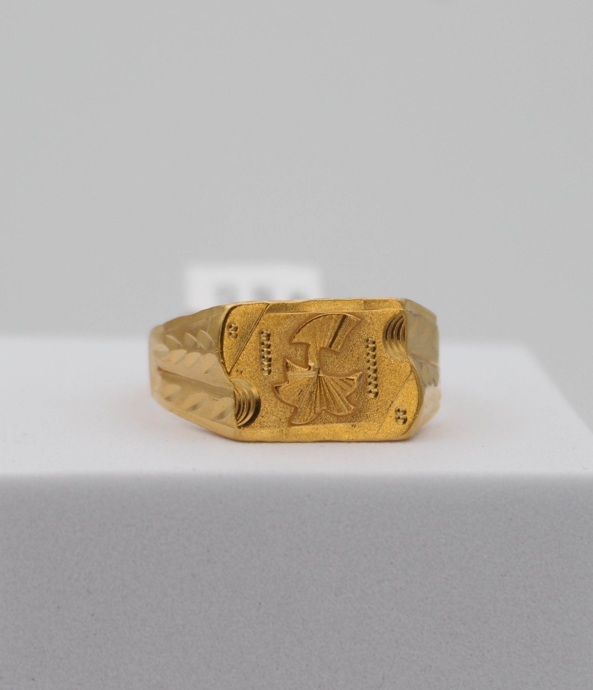 GENTS RING