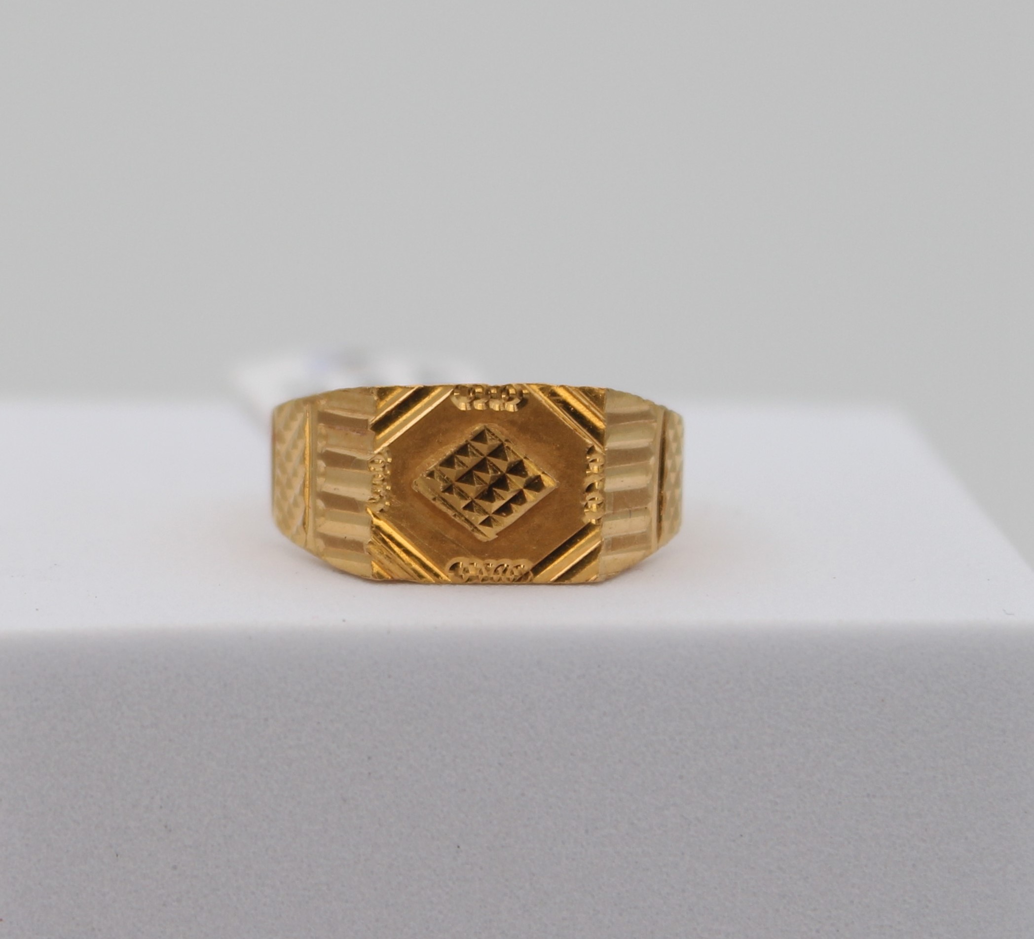 GENTS RING