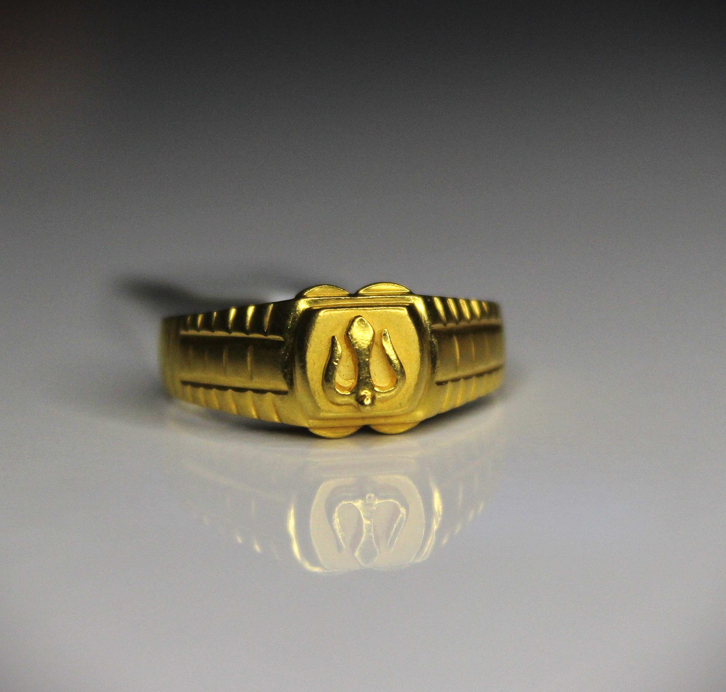 GENTS RING