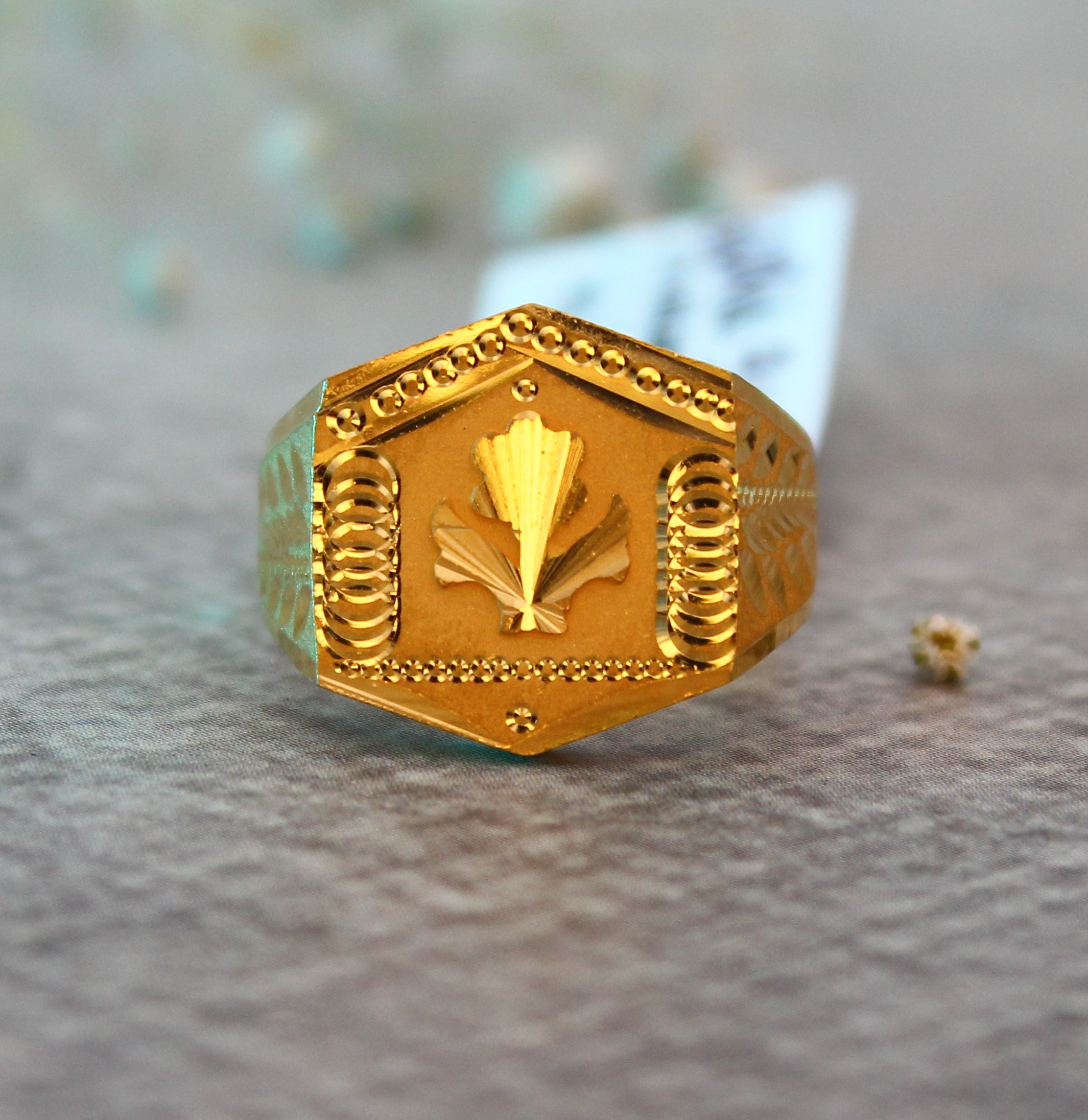 GENTS DESIGN GOLD RING 