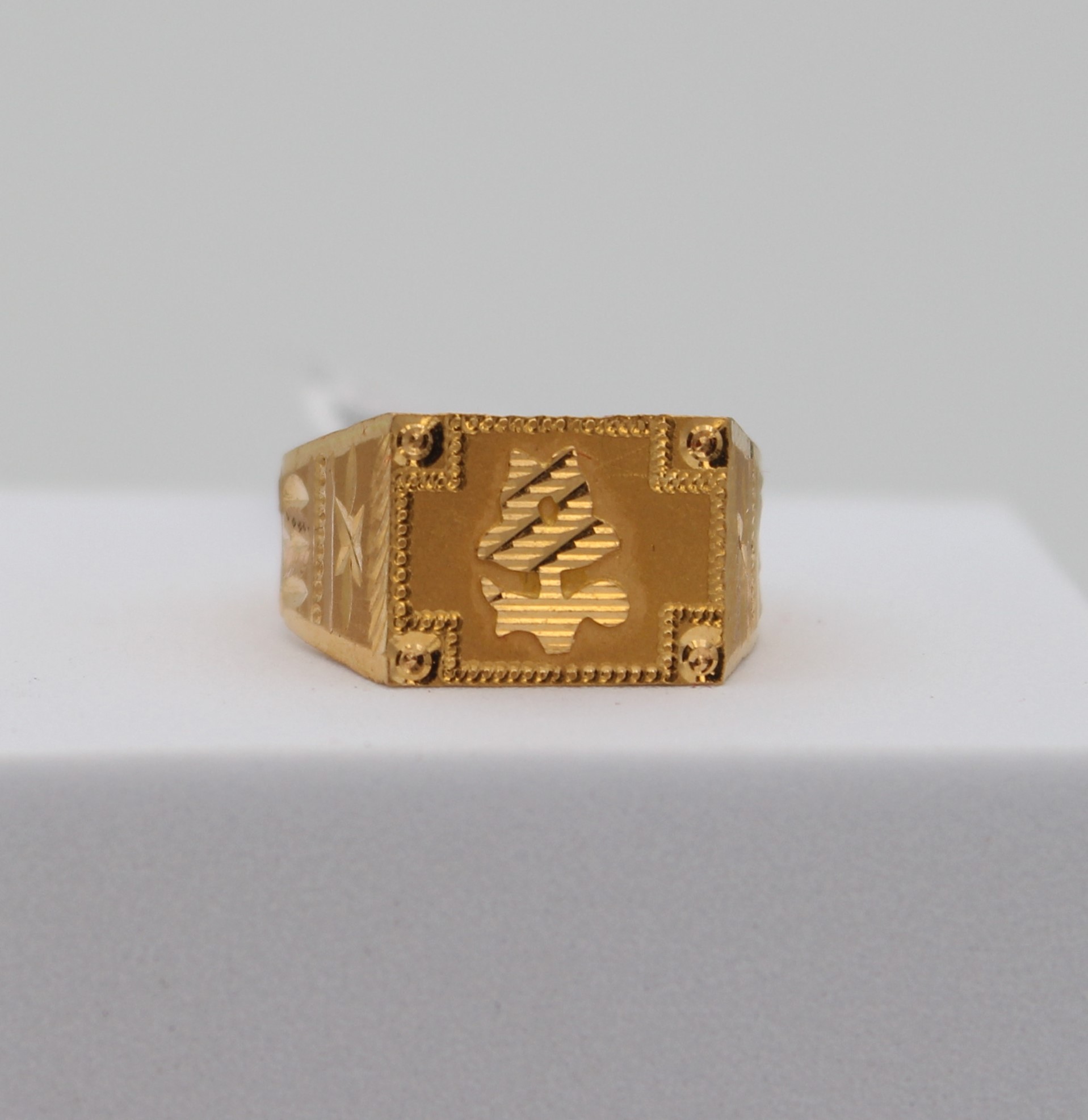 GENTS RING