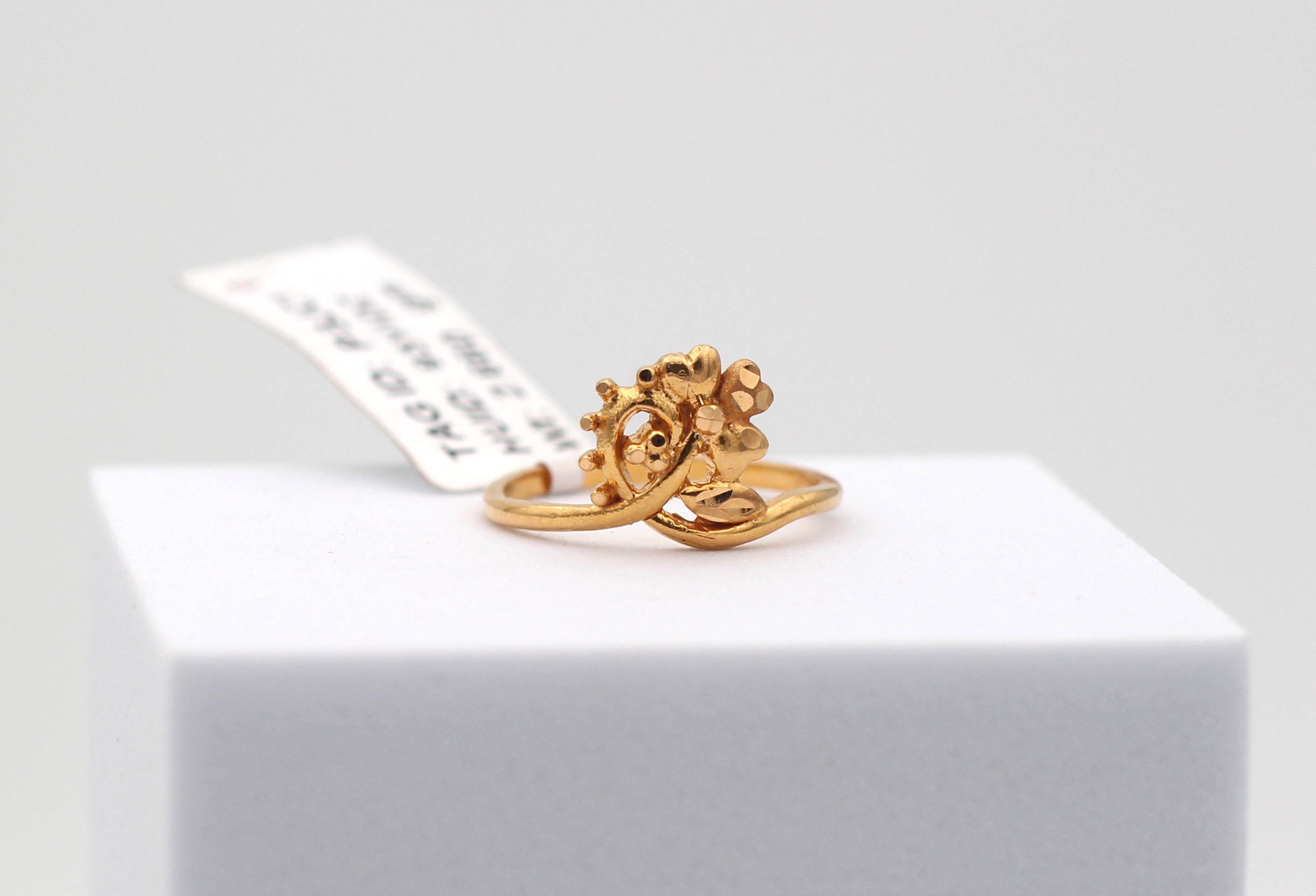 LADIES RING