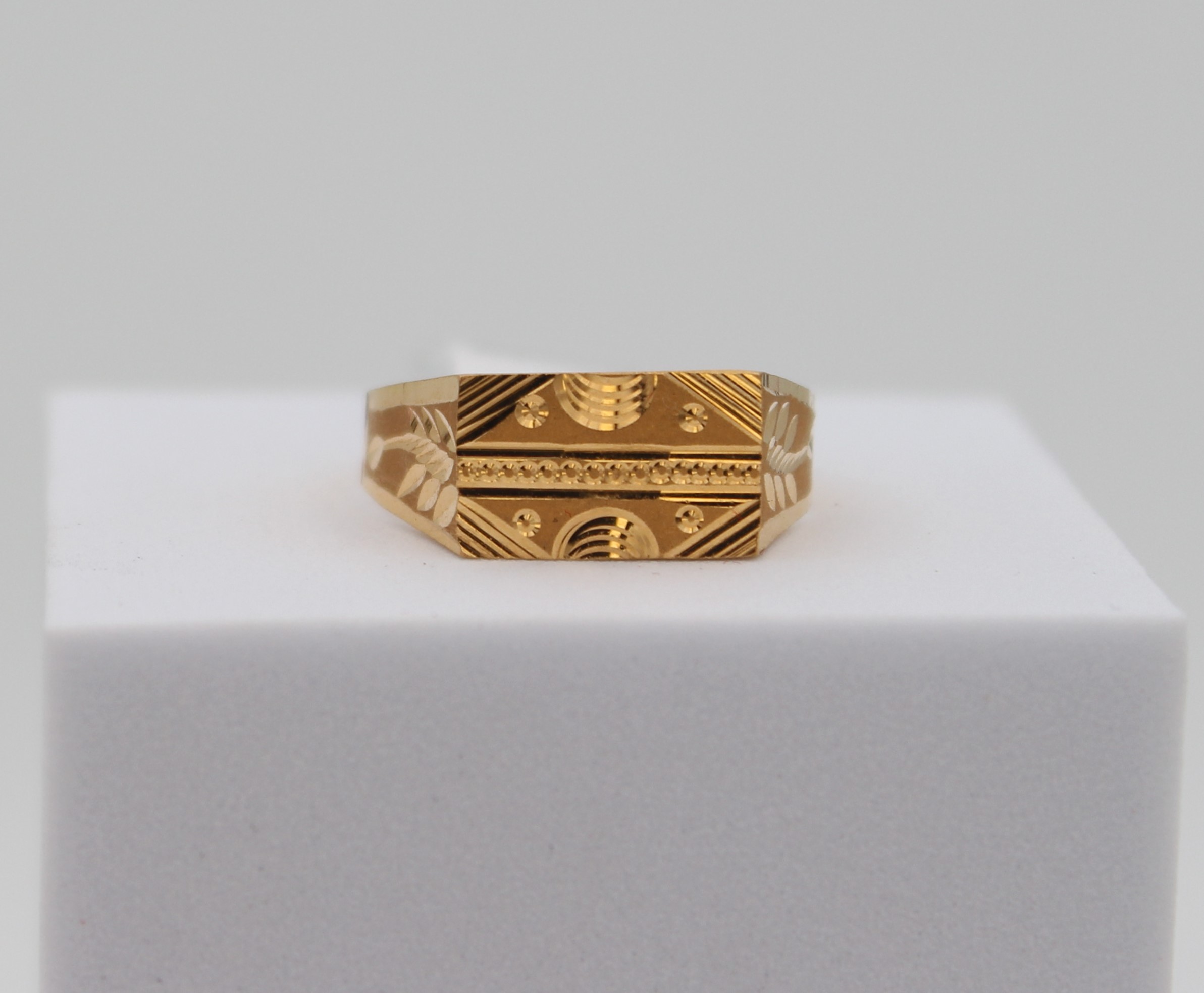 GENTS RING