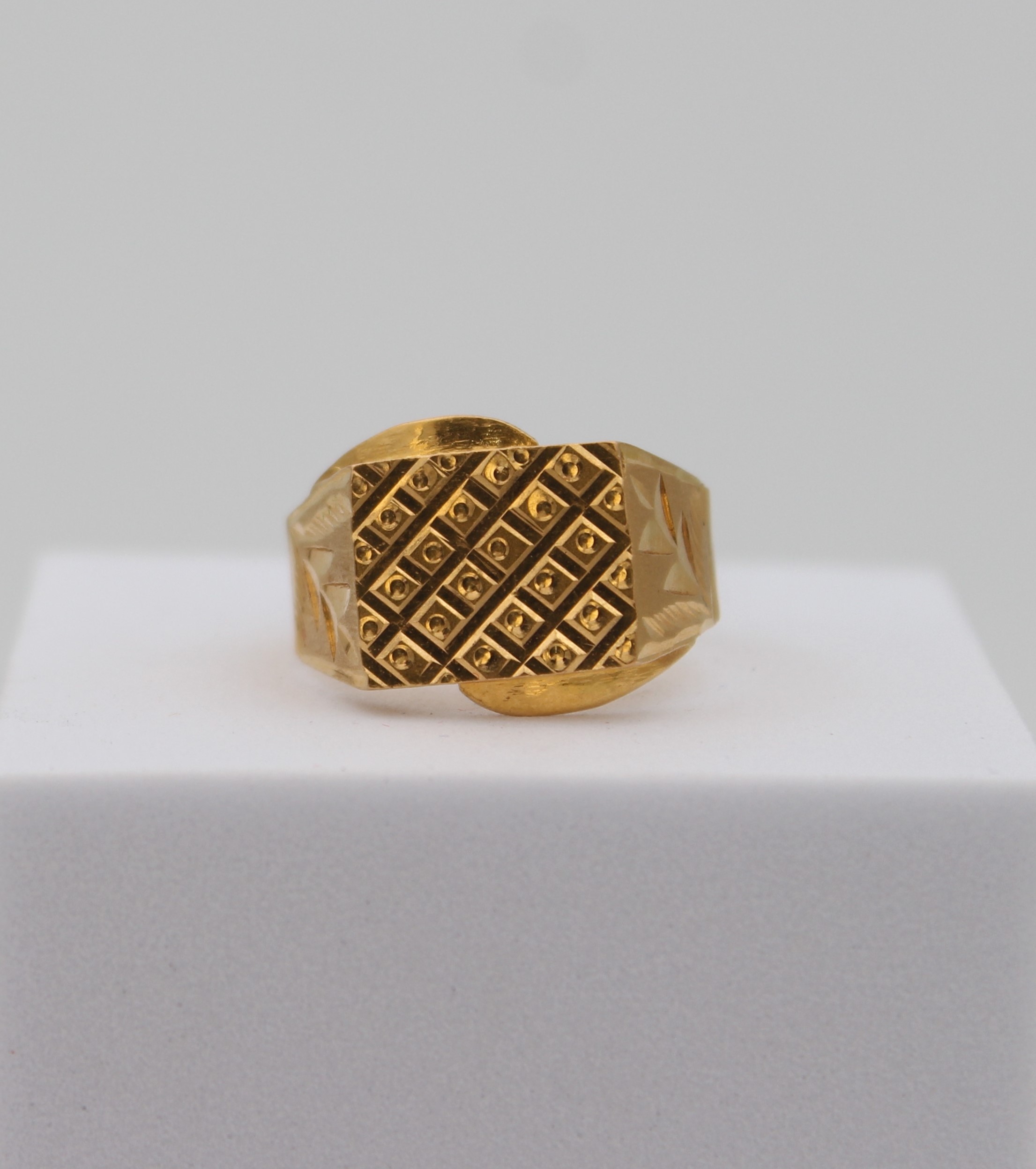 GENTS RING