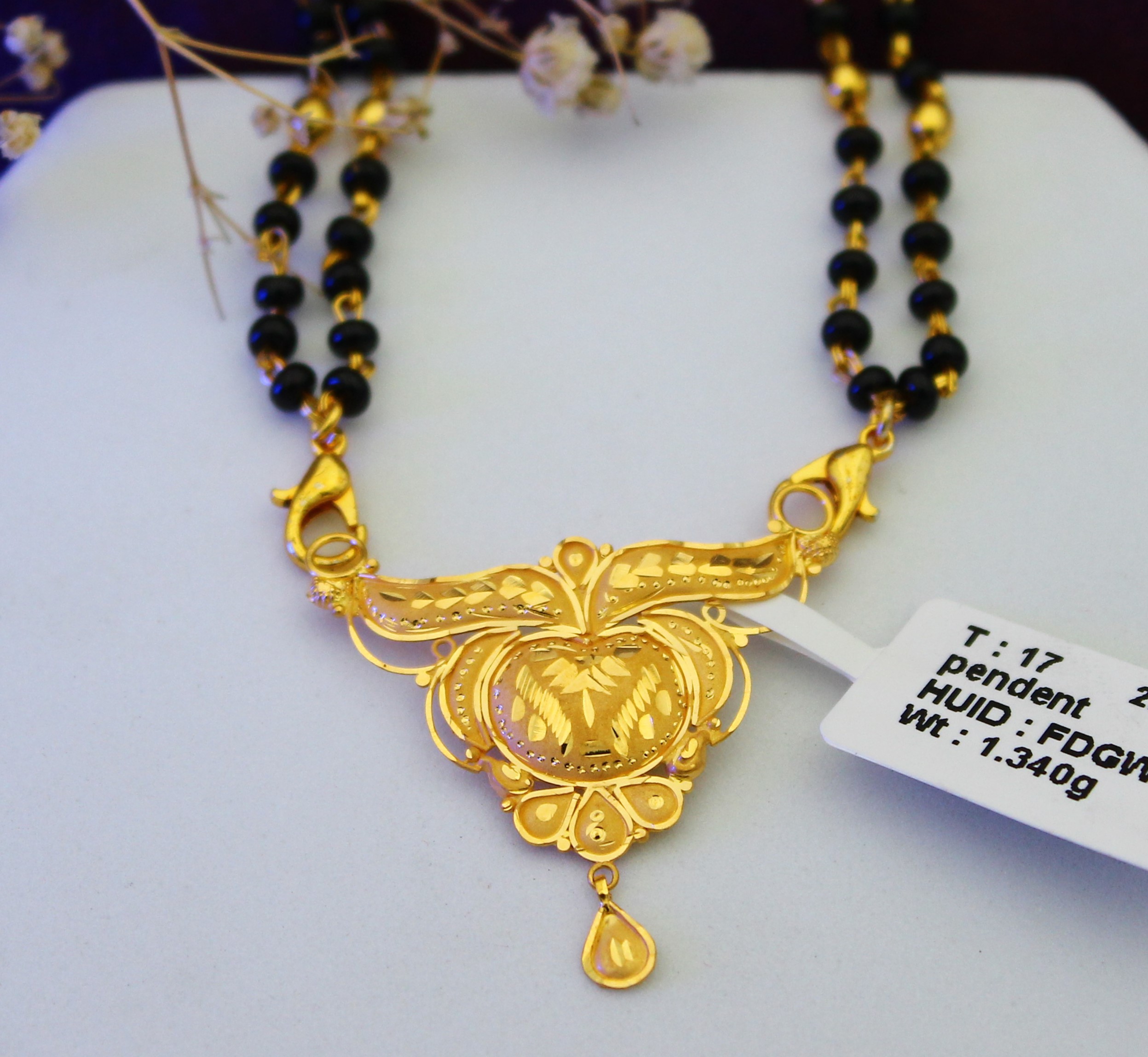 PENDANT (GOLD PENDANT)