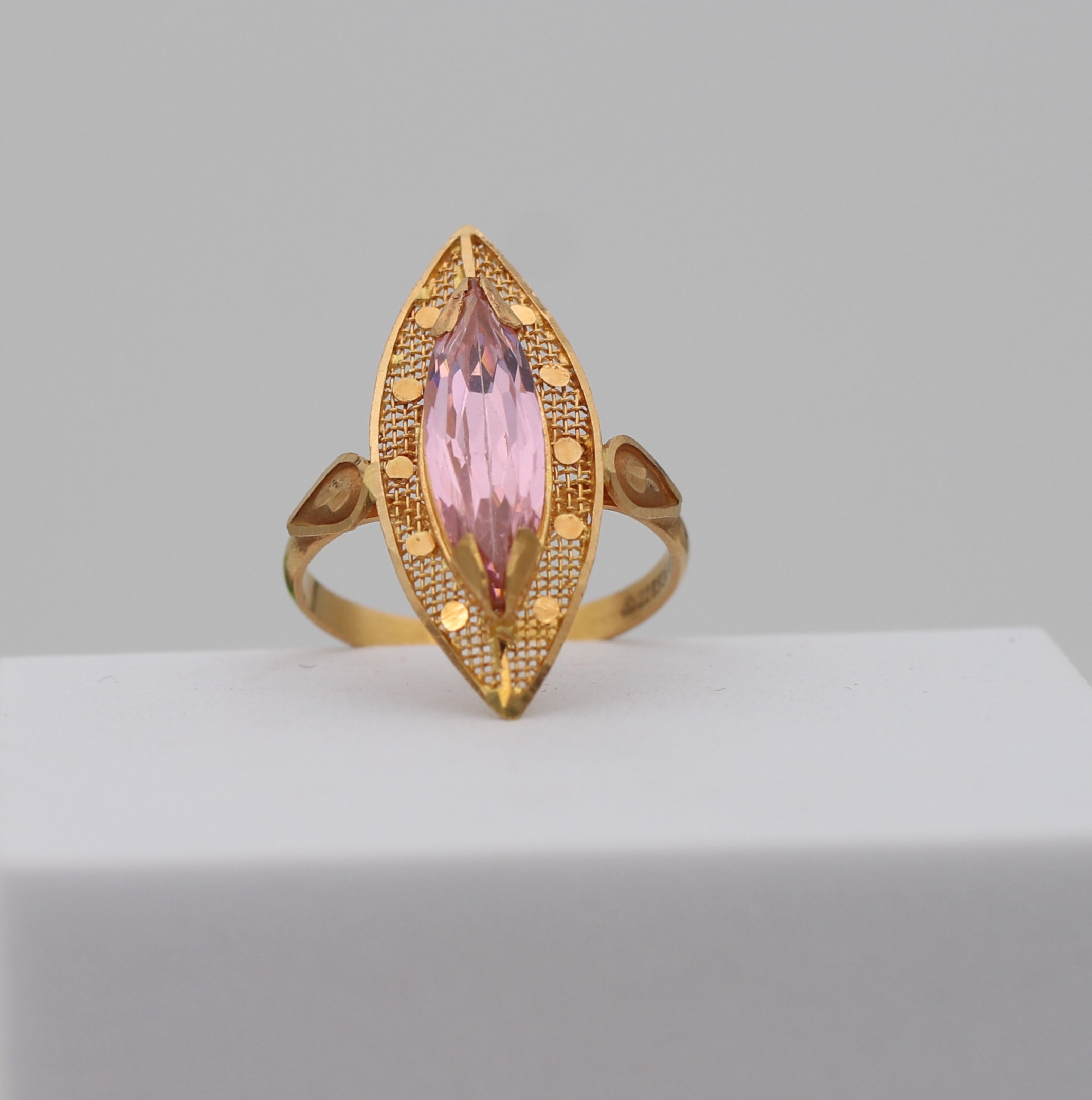 LADIES RING