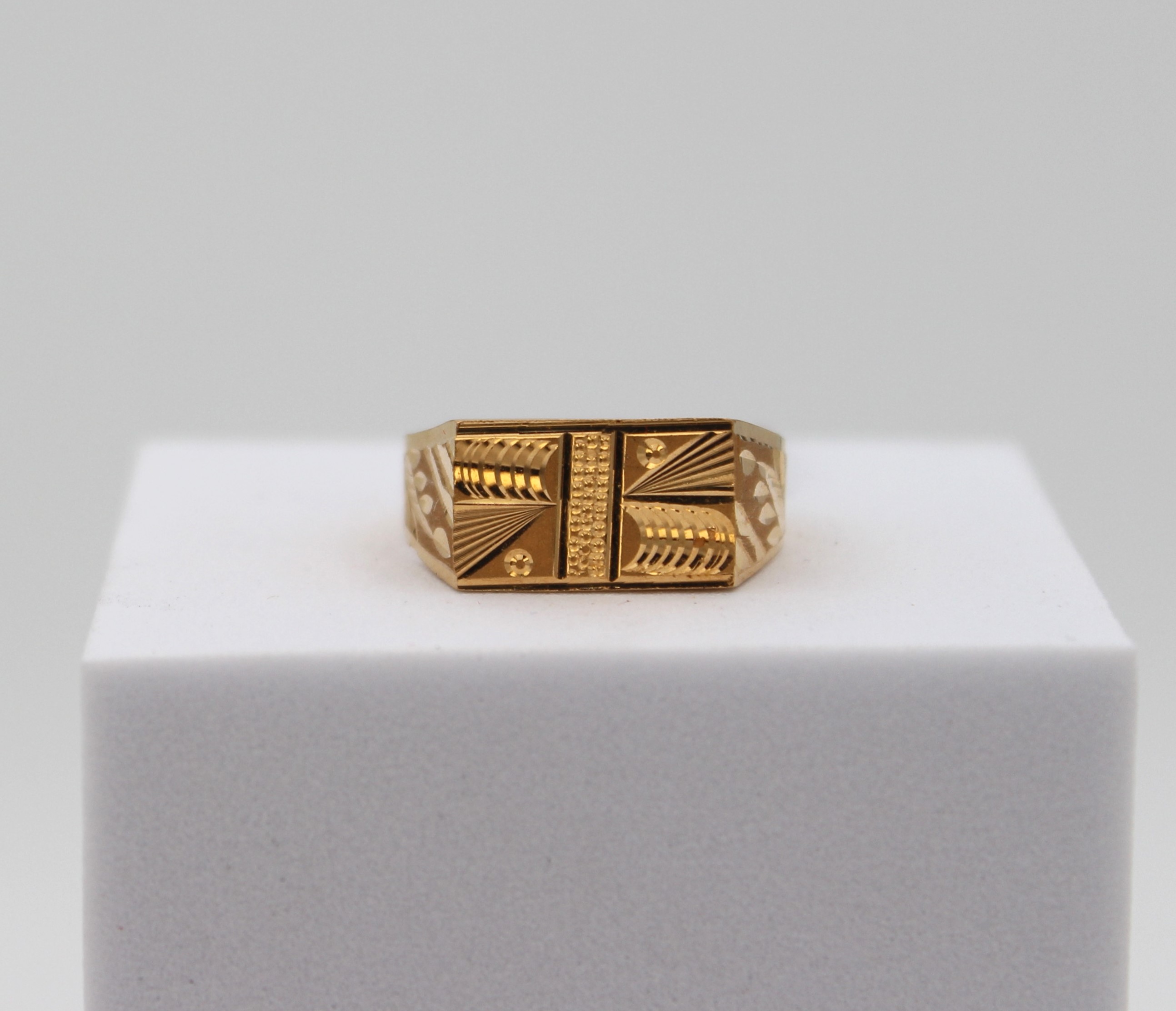 GENTS RING