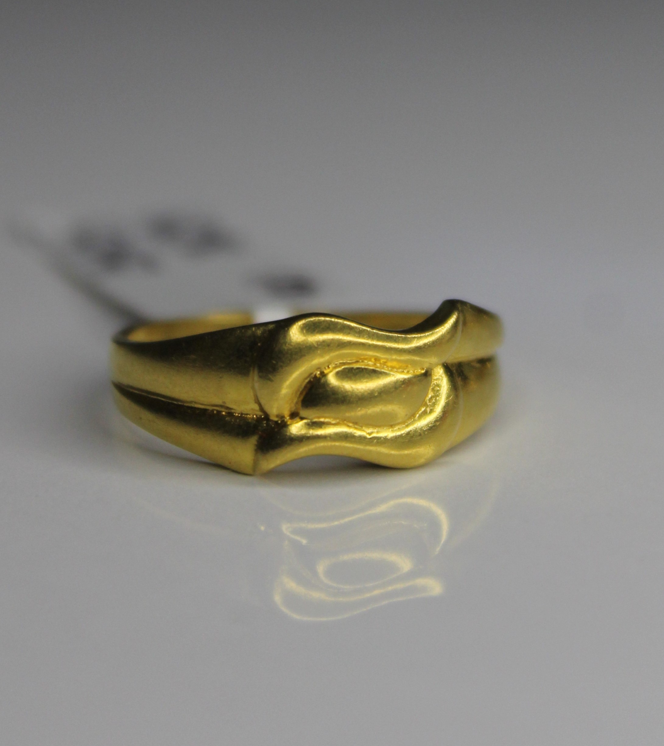 GENTS RING