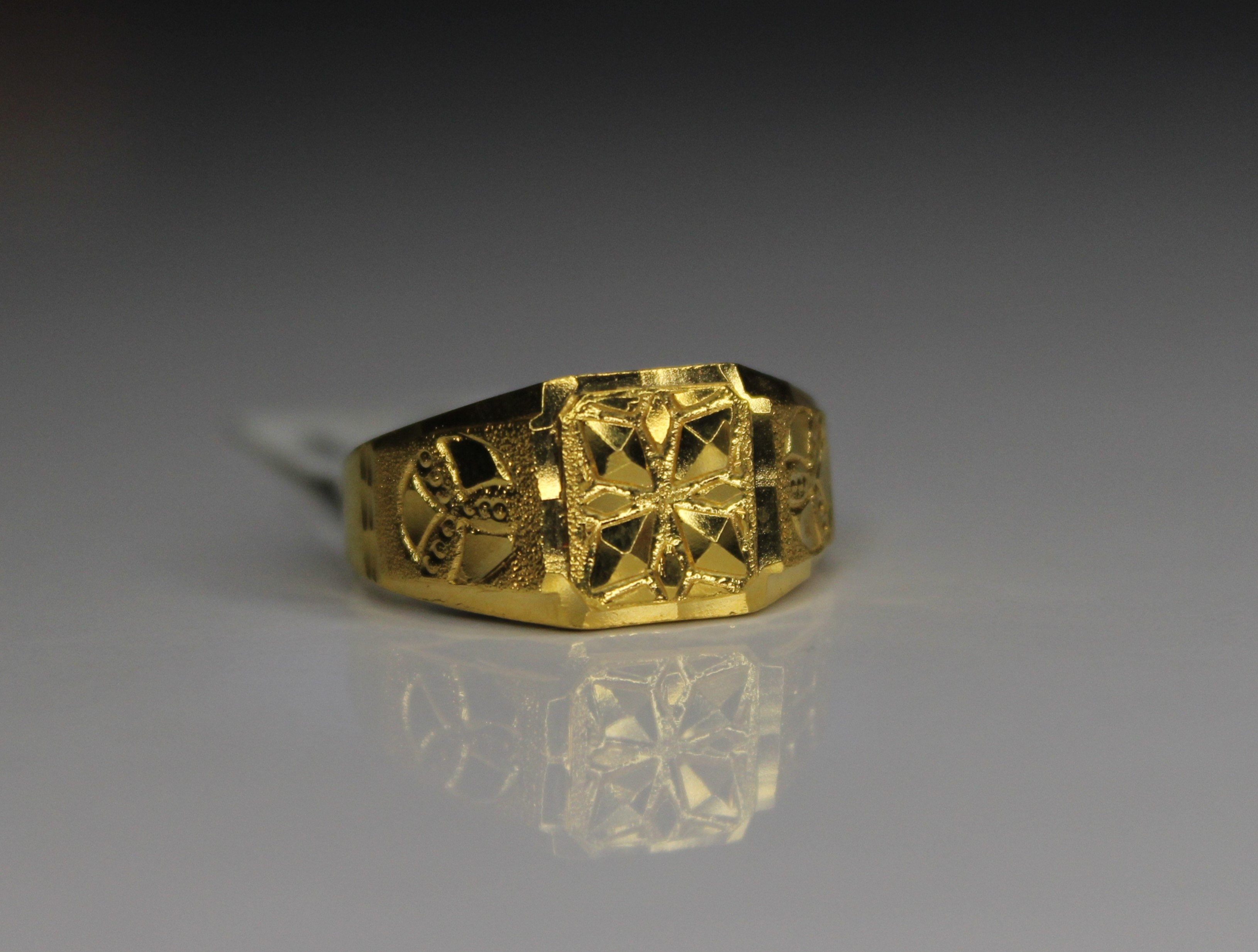 GENTS RING