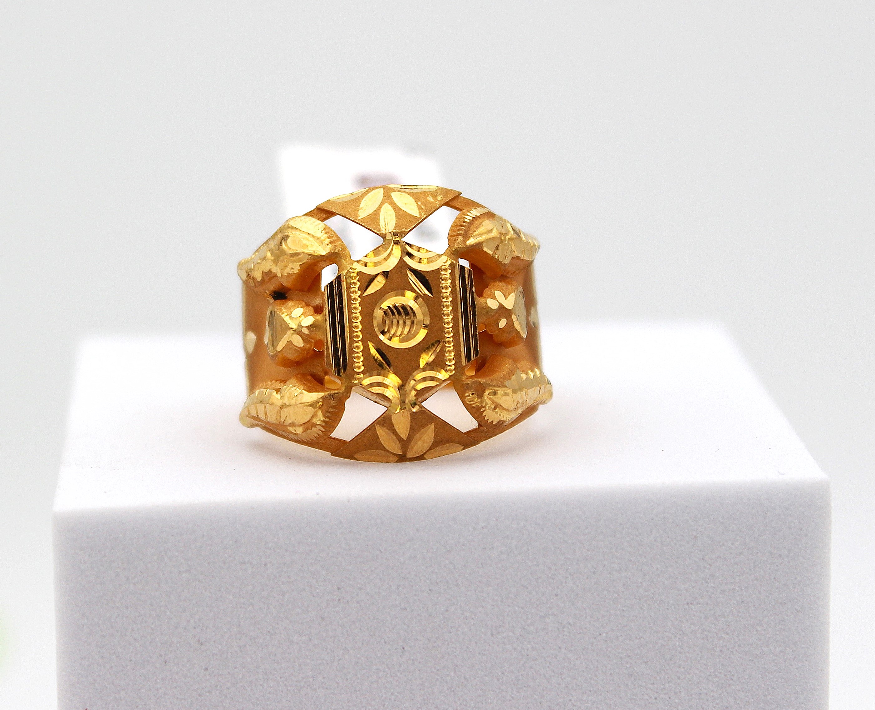 GENTS RING