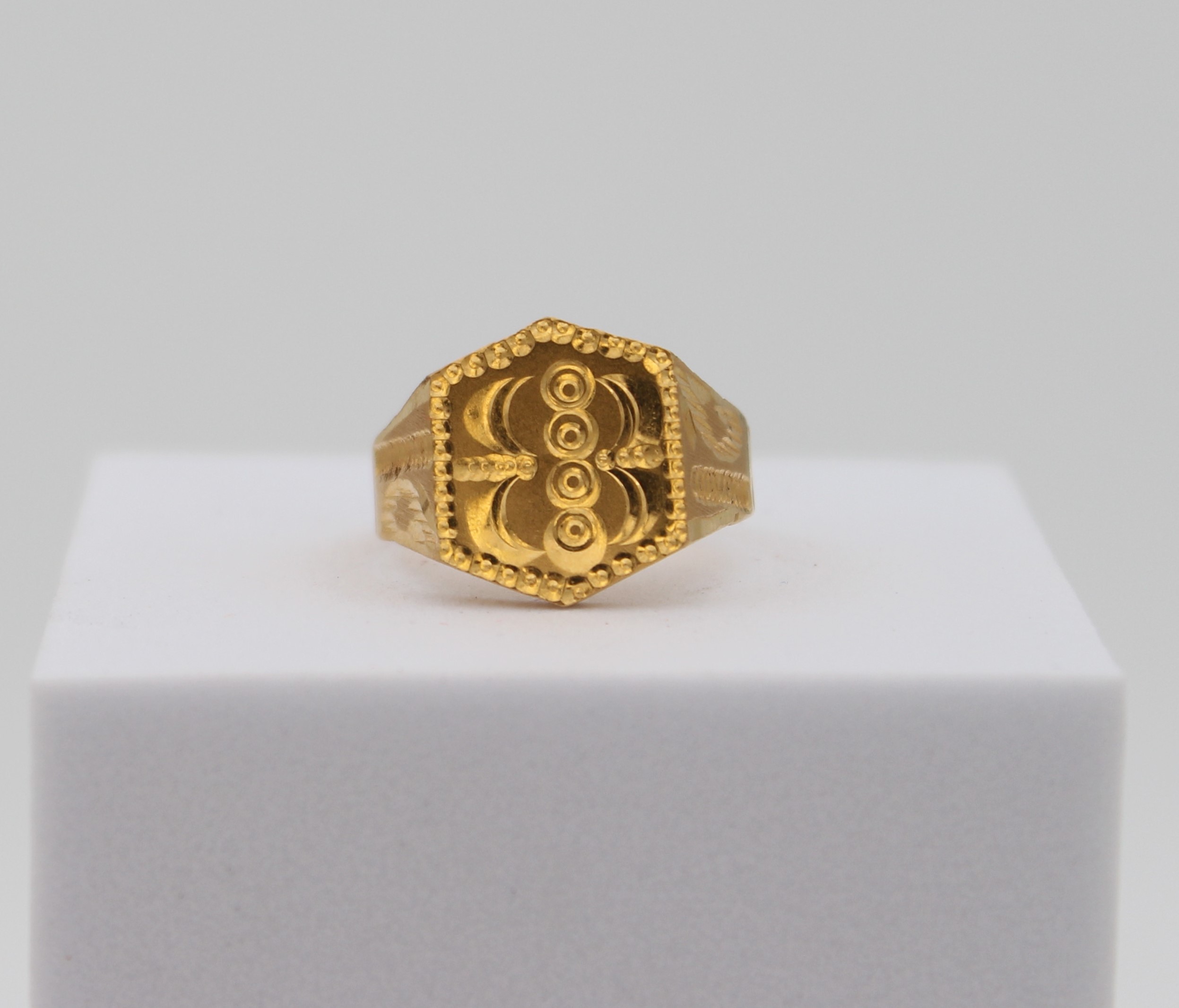 GENTS RING