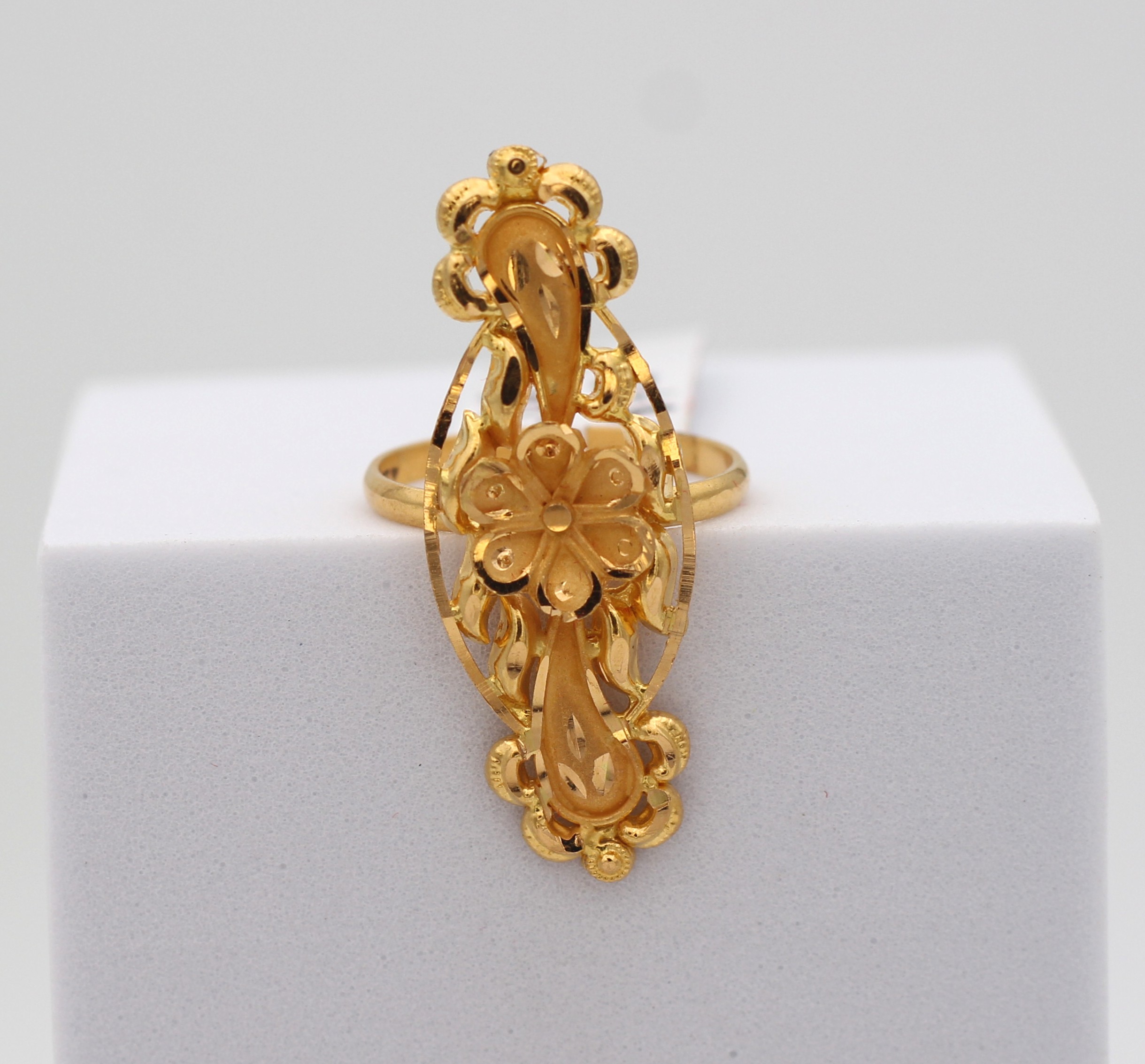 LADIES RING