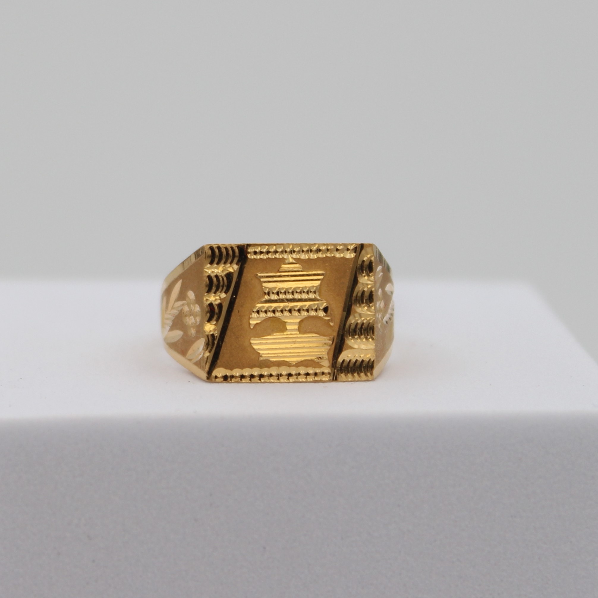 GENTS RING