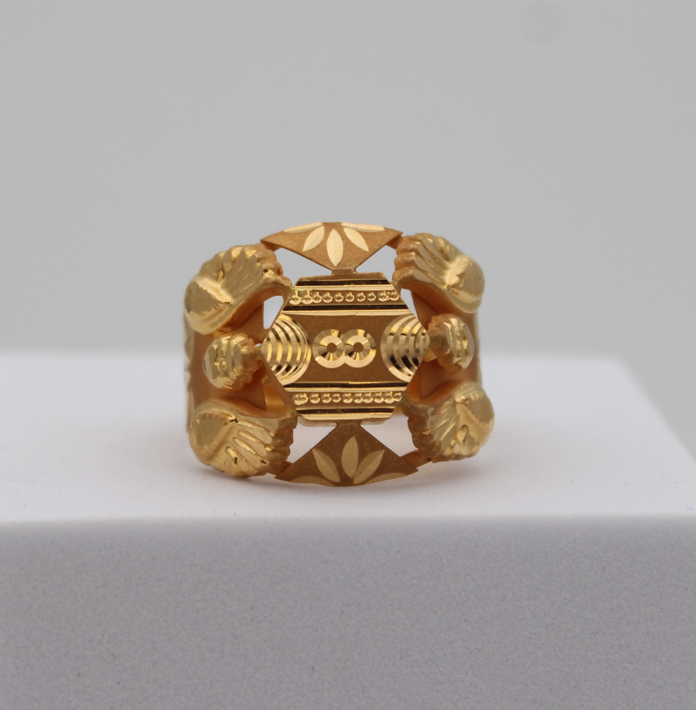 GENTS RING
