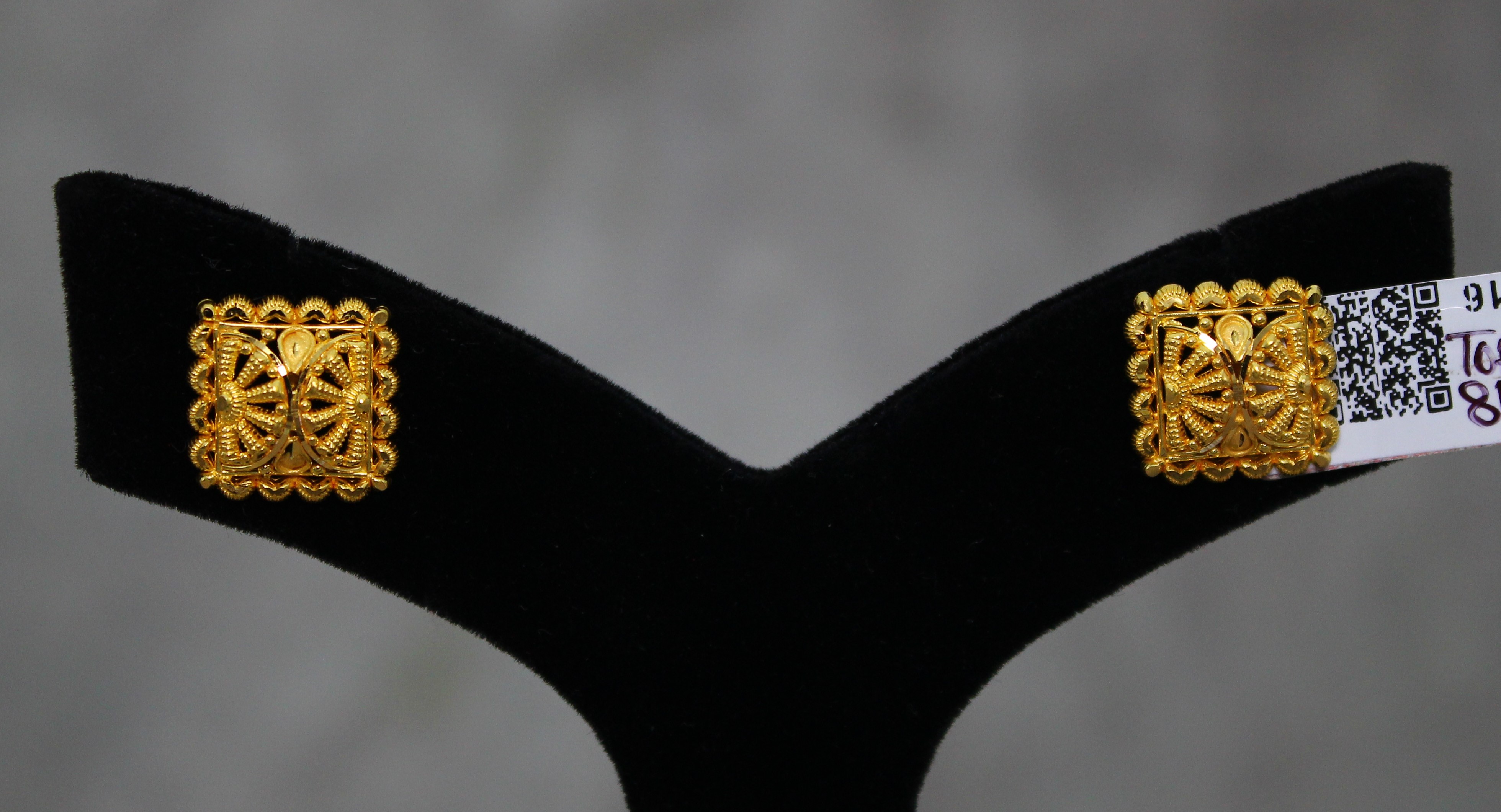 FANCY TOPS