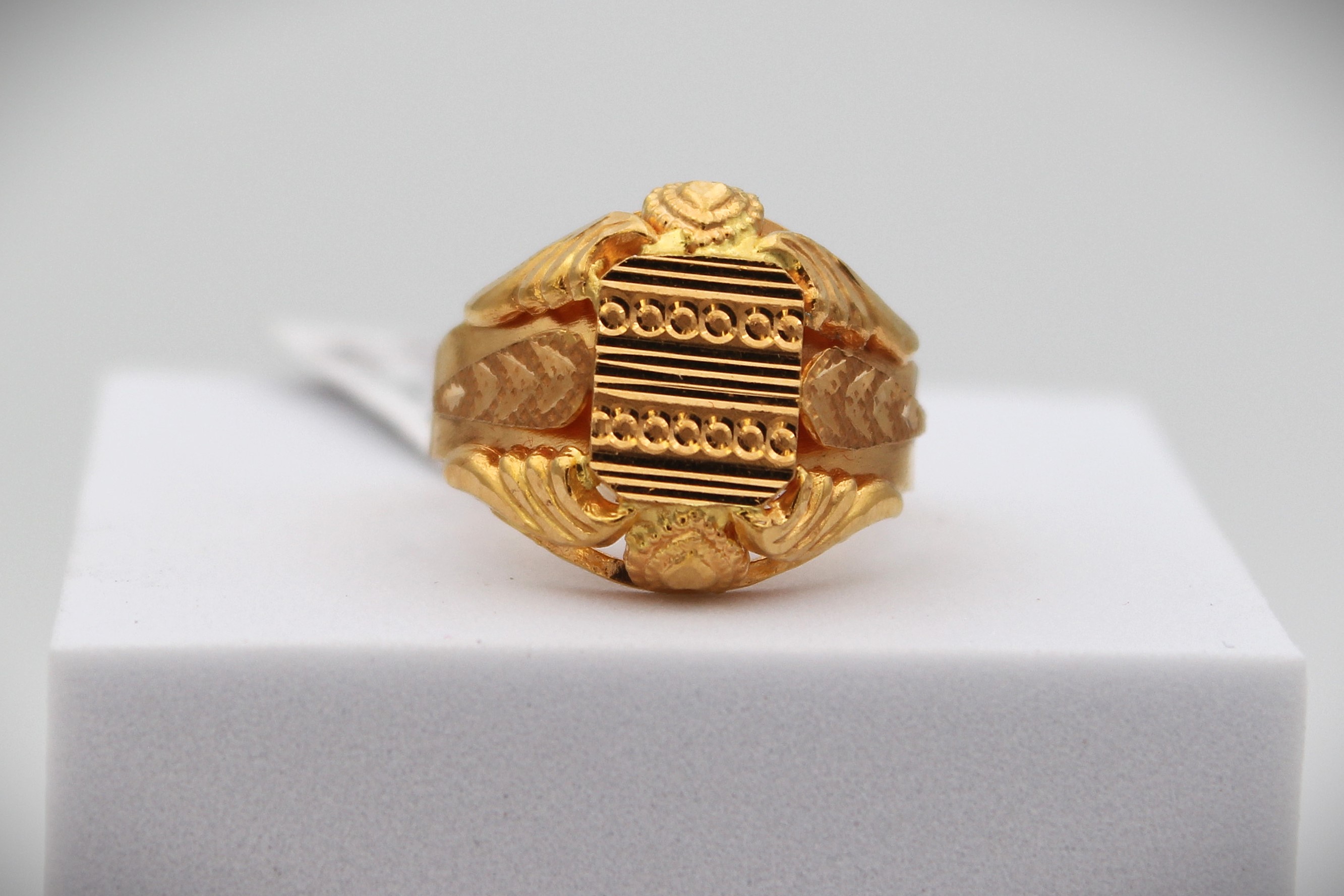 GENTS RING