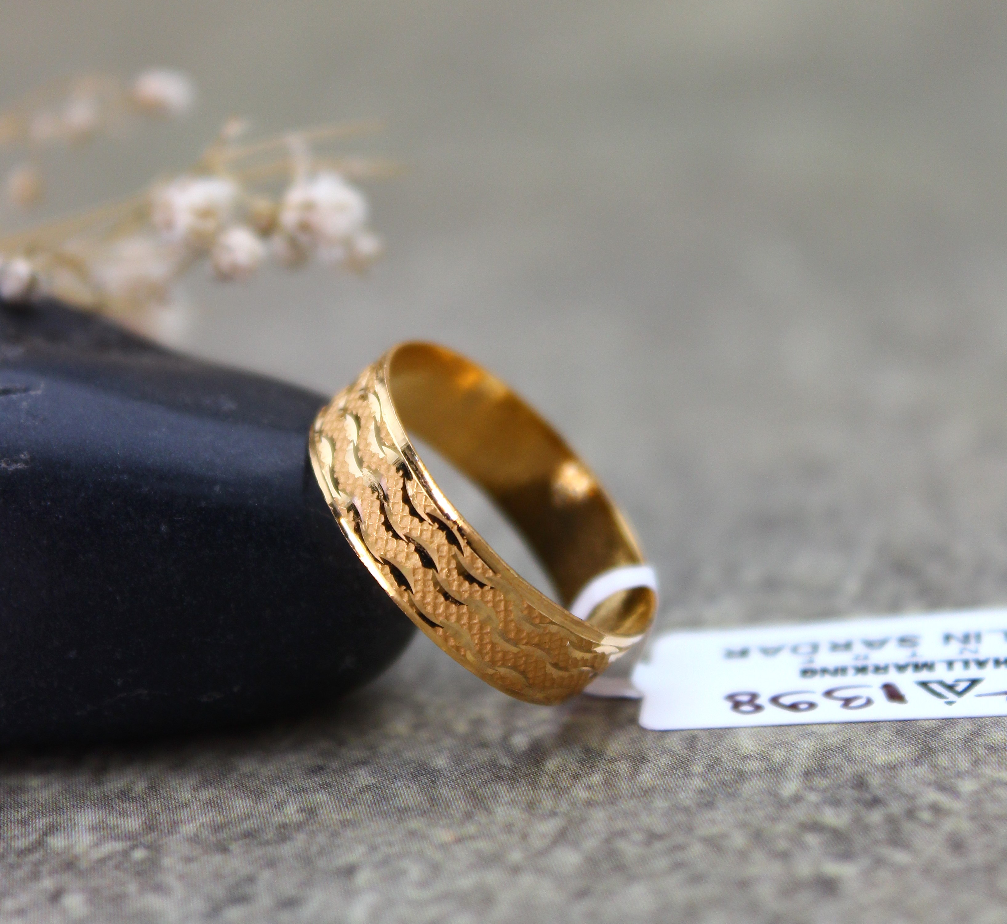 GENTS DESIGN GOLD RING 