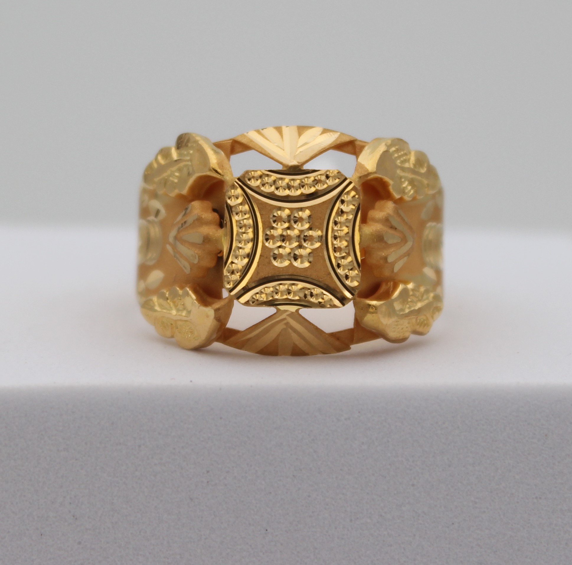 GENTS RING