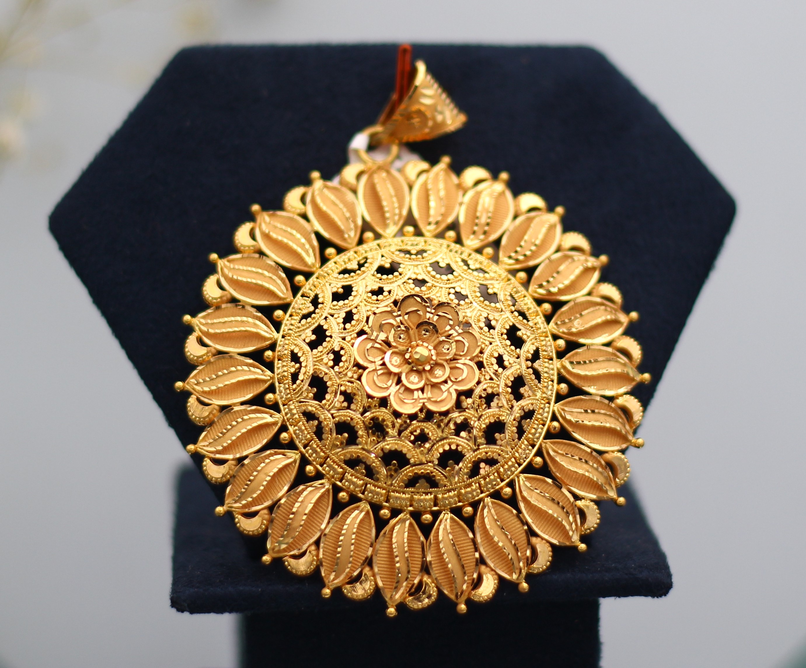 LOCKET