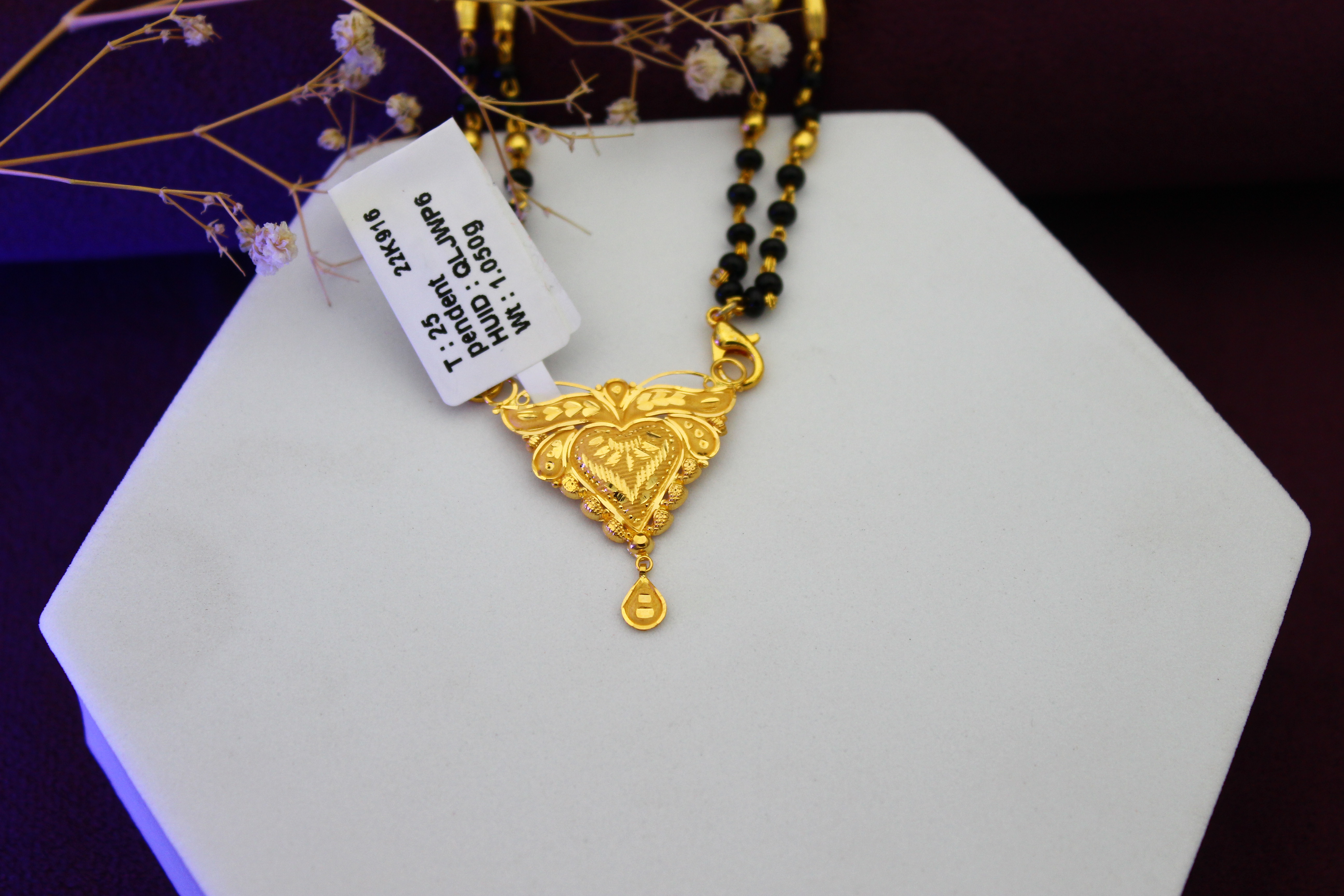 PENDANT (GOLD PENDANT)