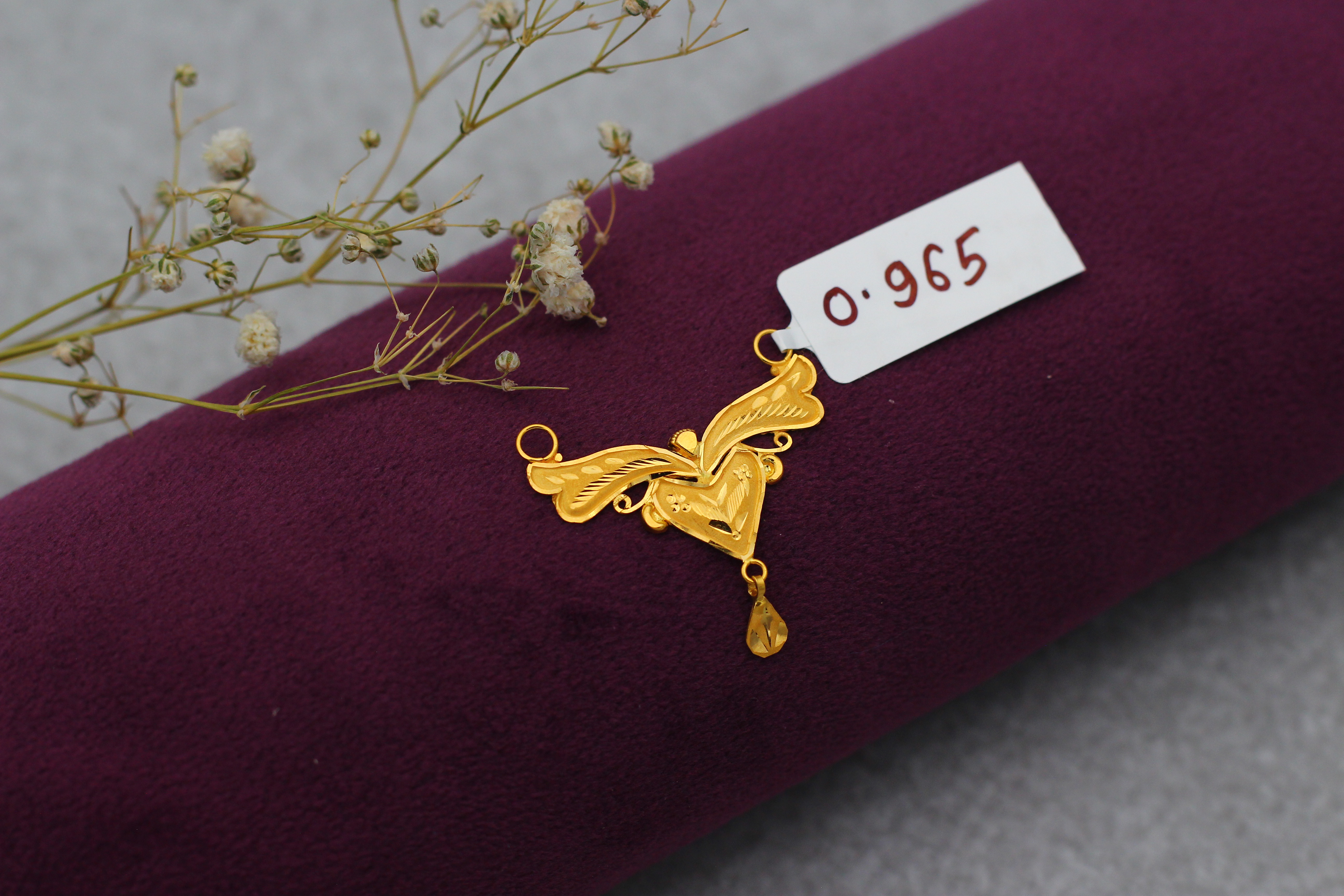 PENDANT (GOLD PENDANT)
