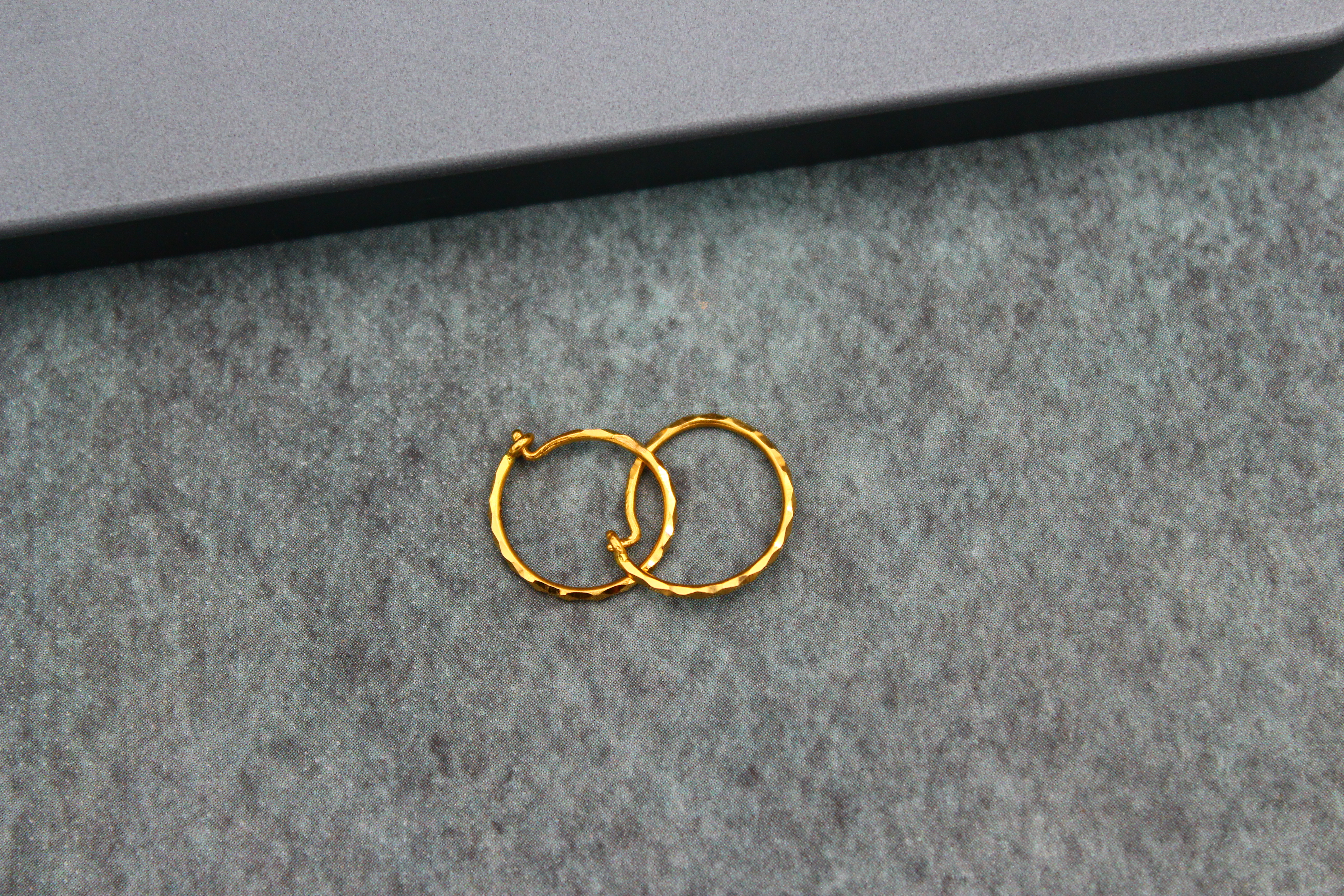 RING (GOLD EARRING)