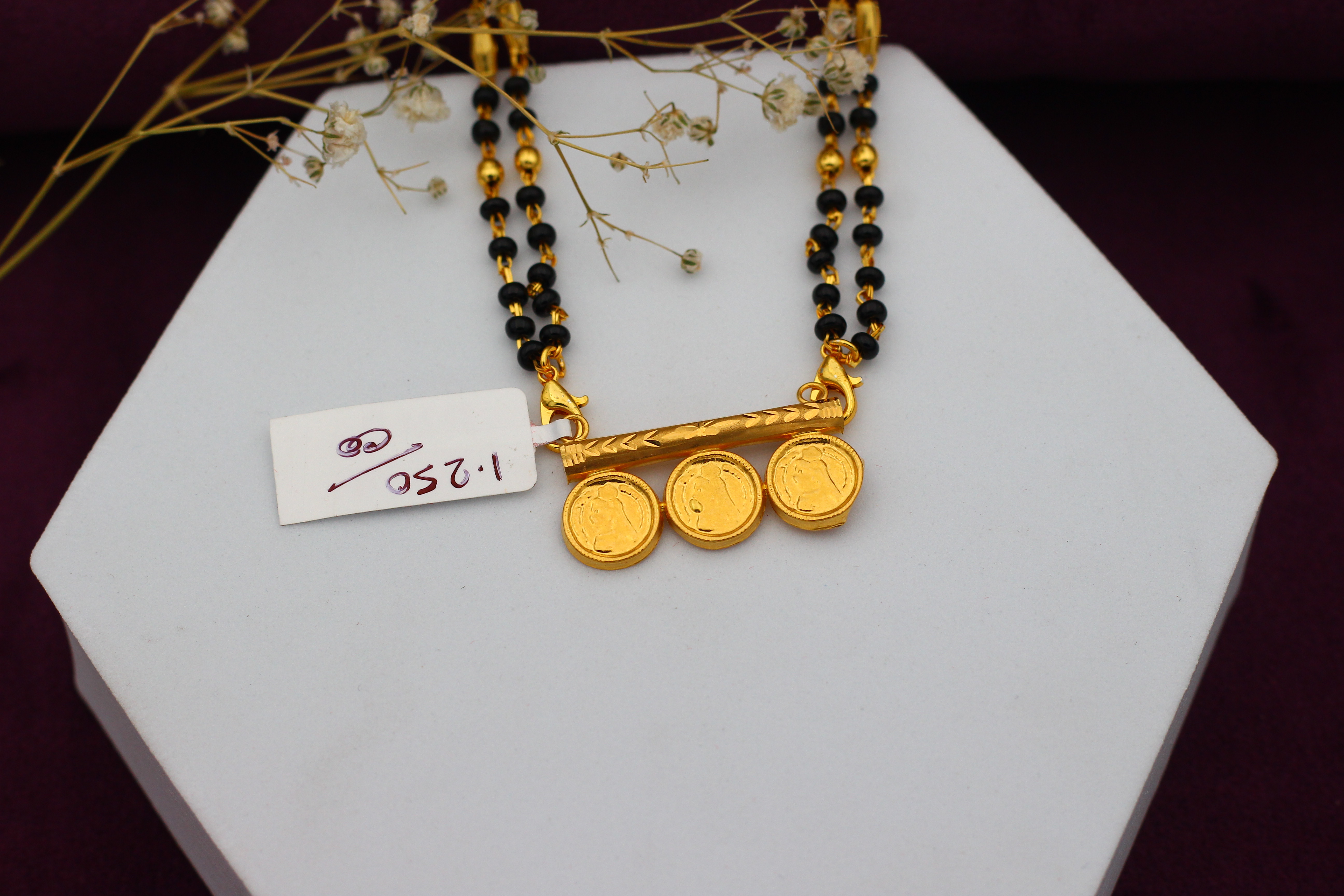 PENDANT (GOLD PENDANT)