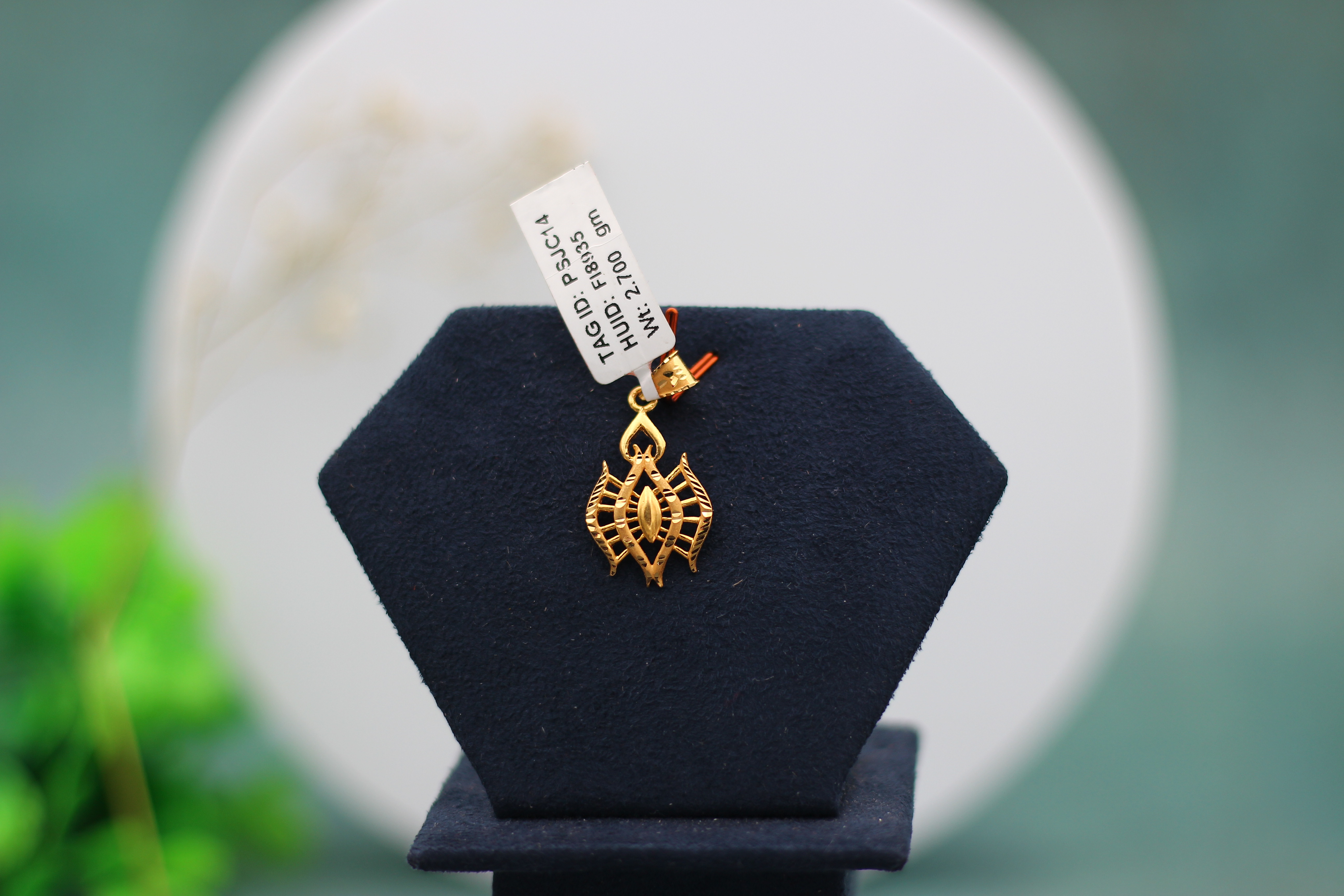LOCKET (GOLD LOCKET)