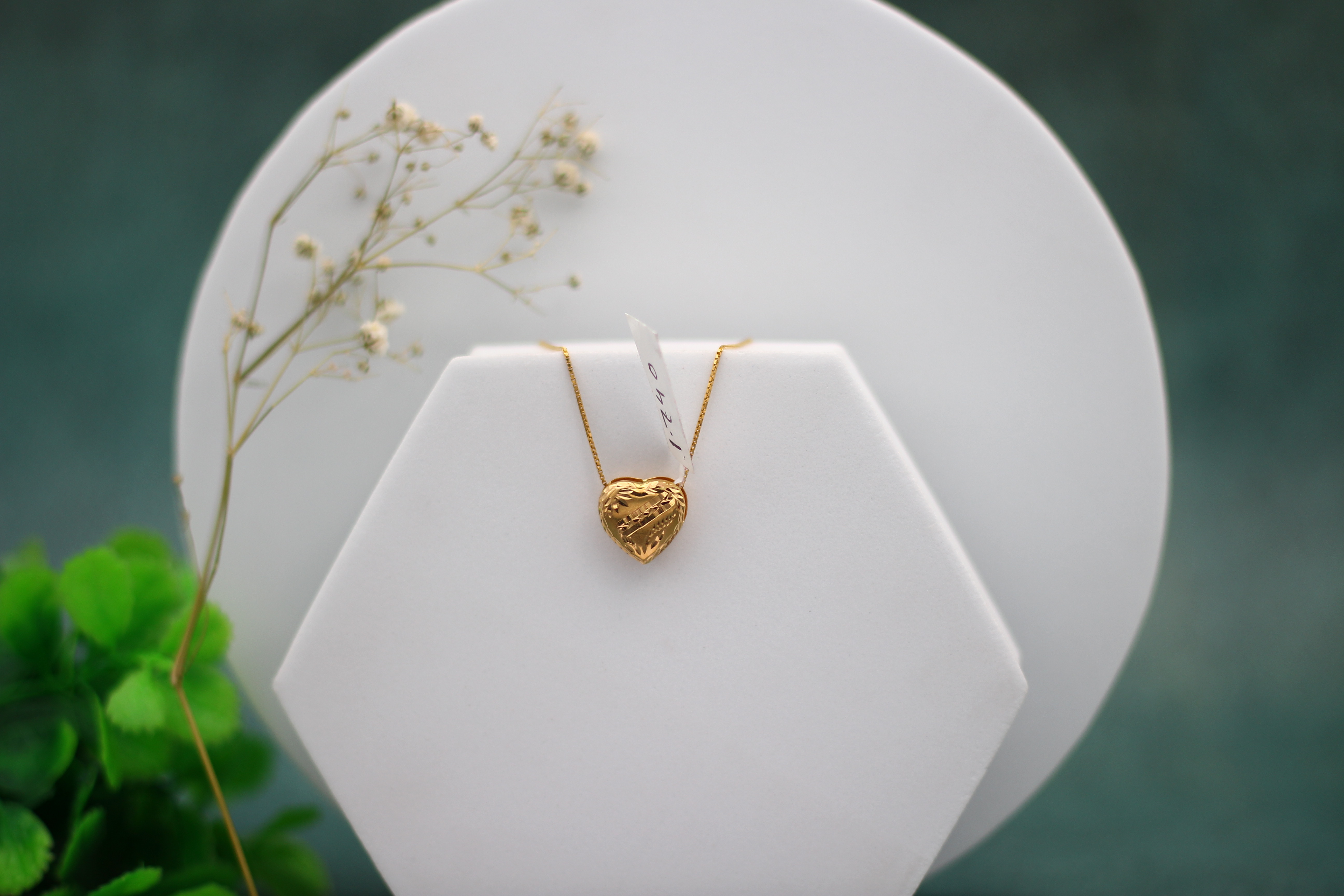 LOCKET (GOLD LOCKET)