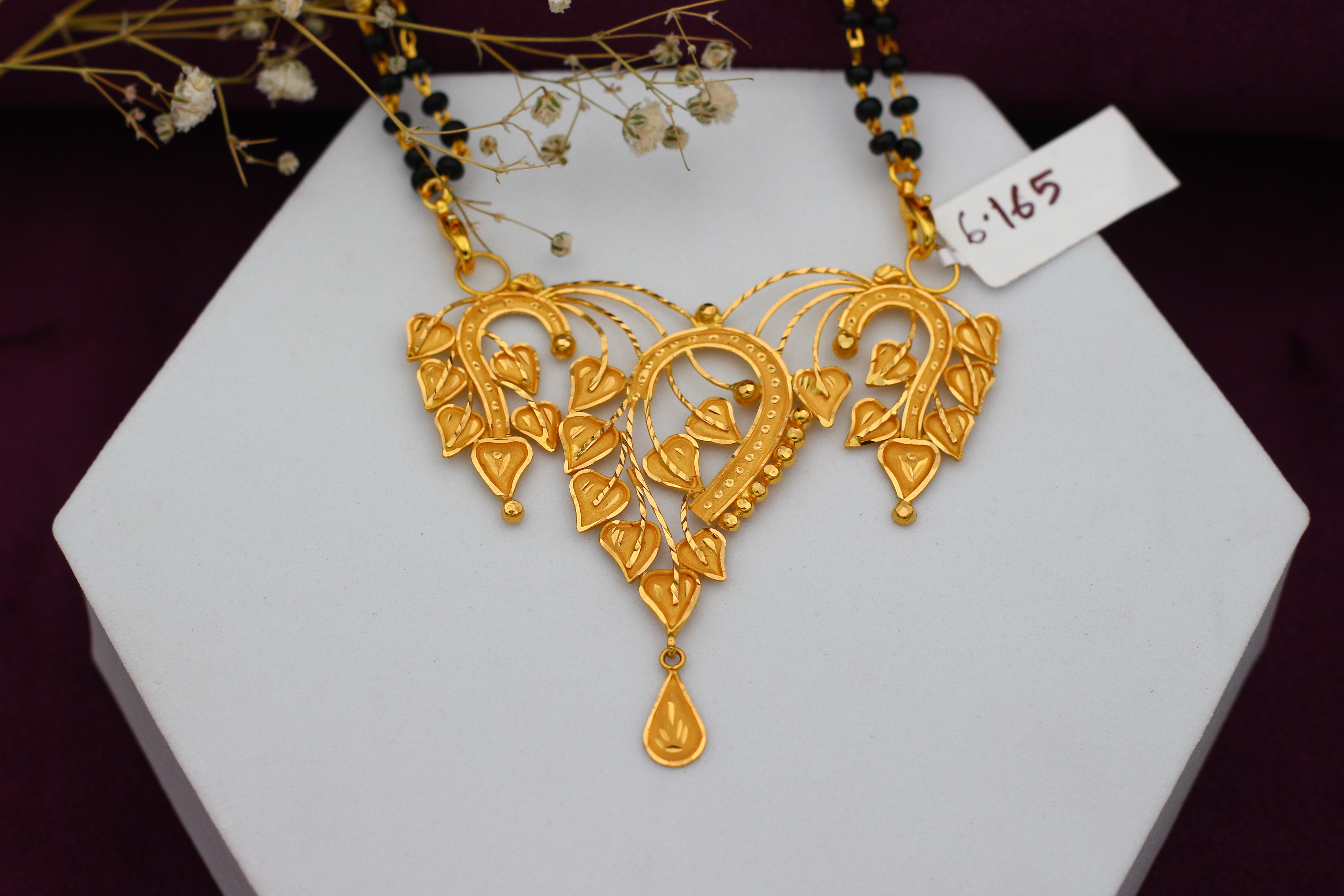 PENDANT (GOLD PENDANT)