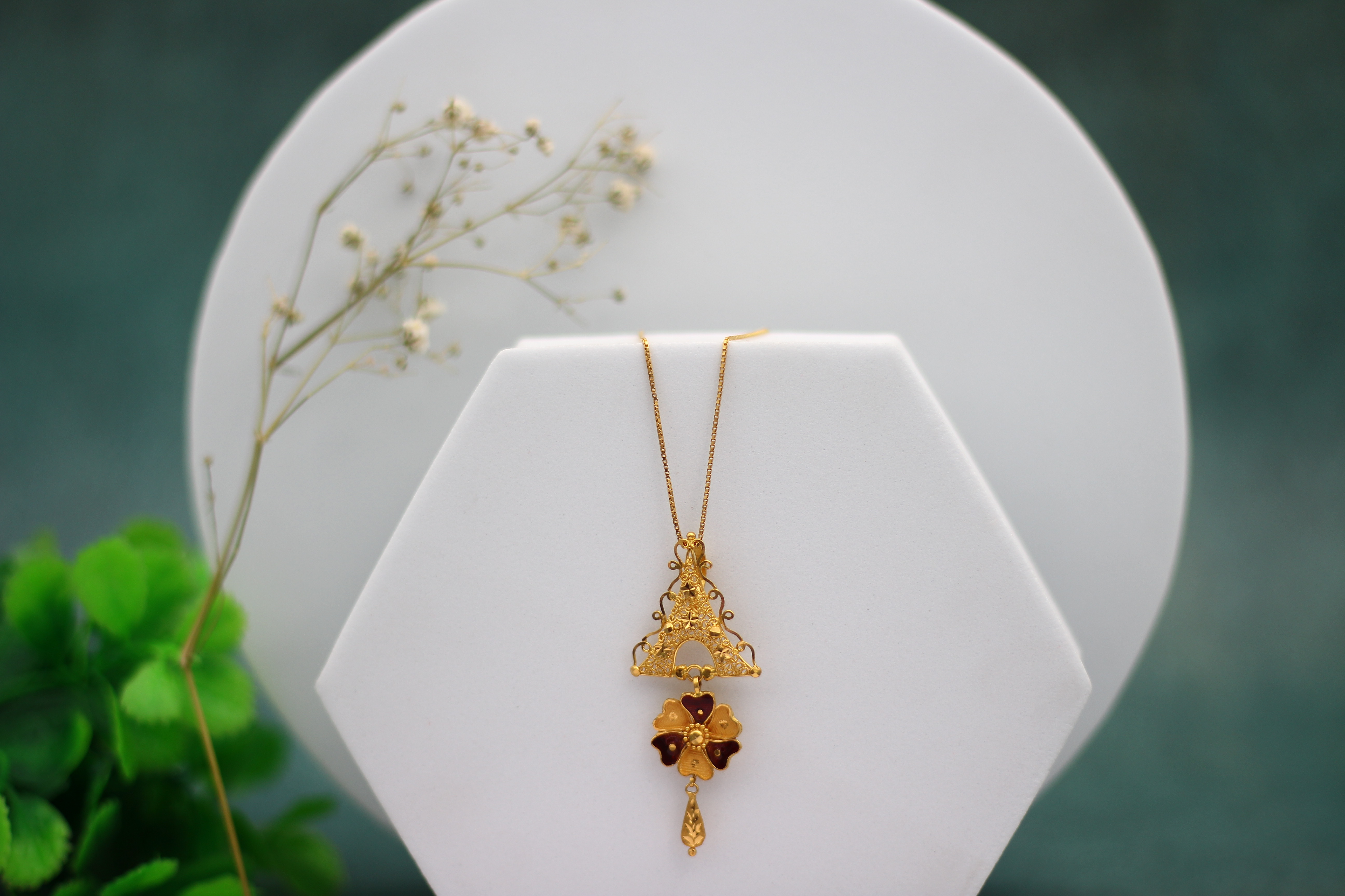 LOCKET (GOLD LOCKET)