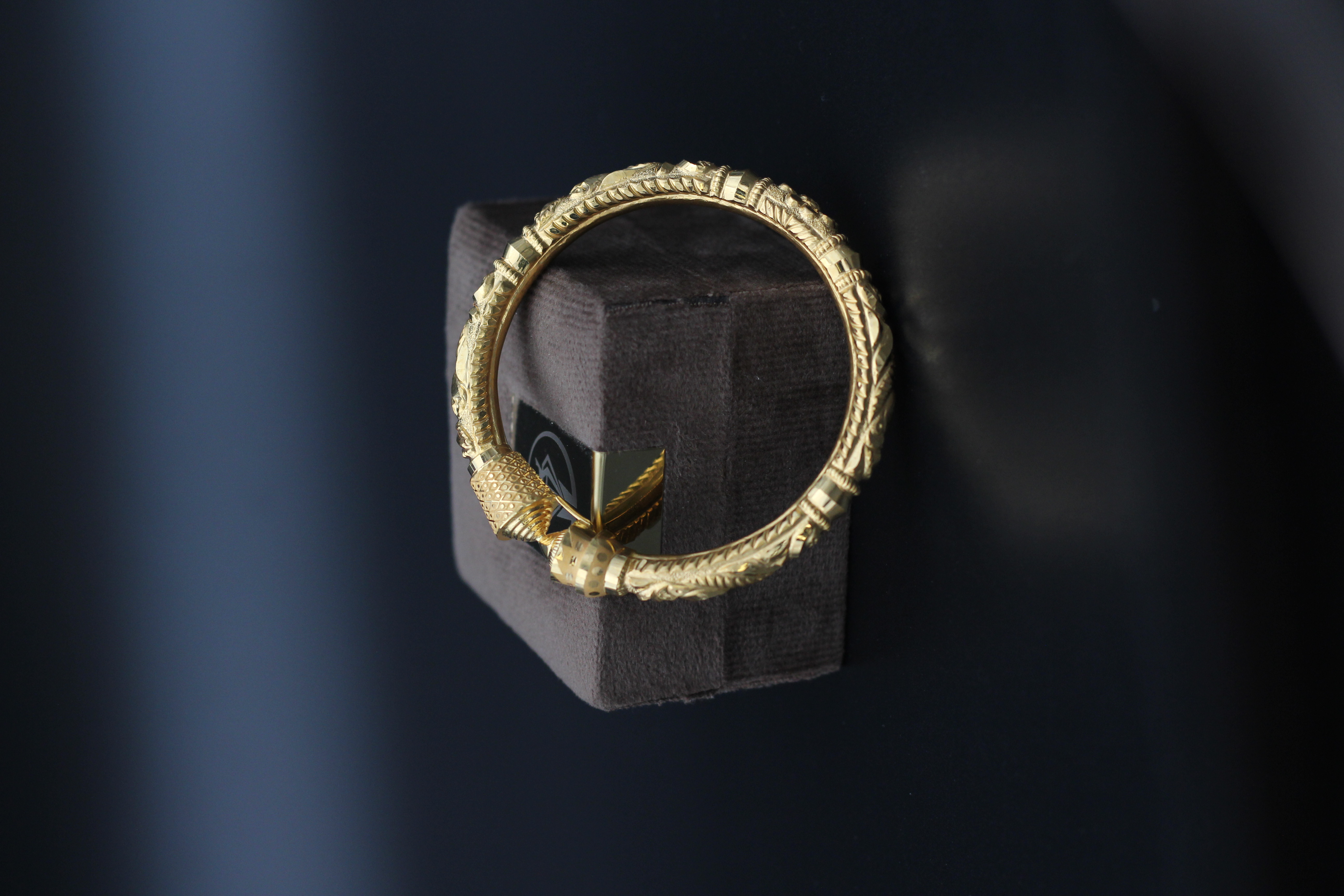 BALA (DESIGN BANGLE)