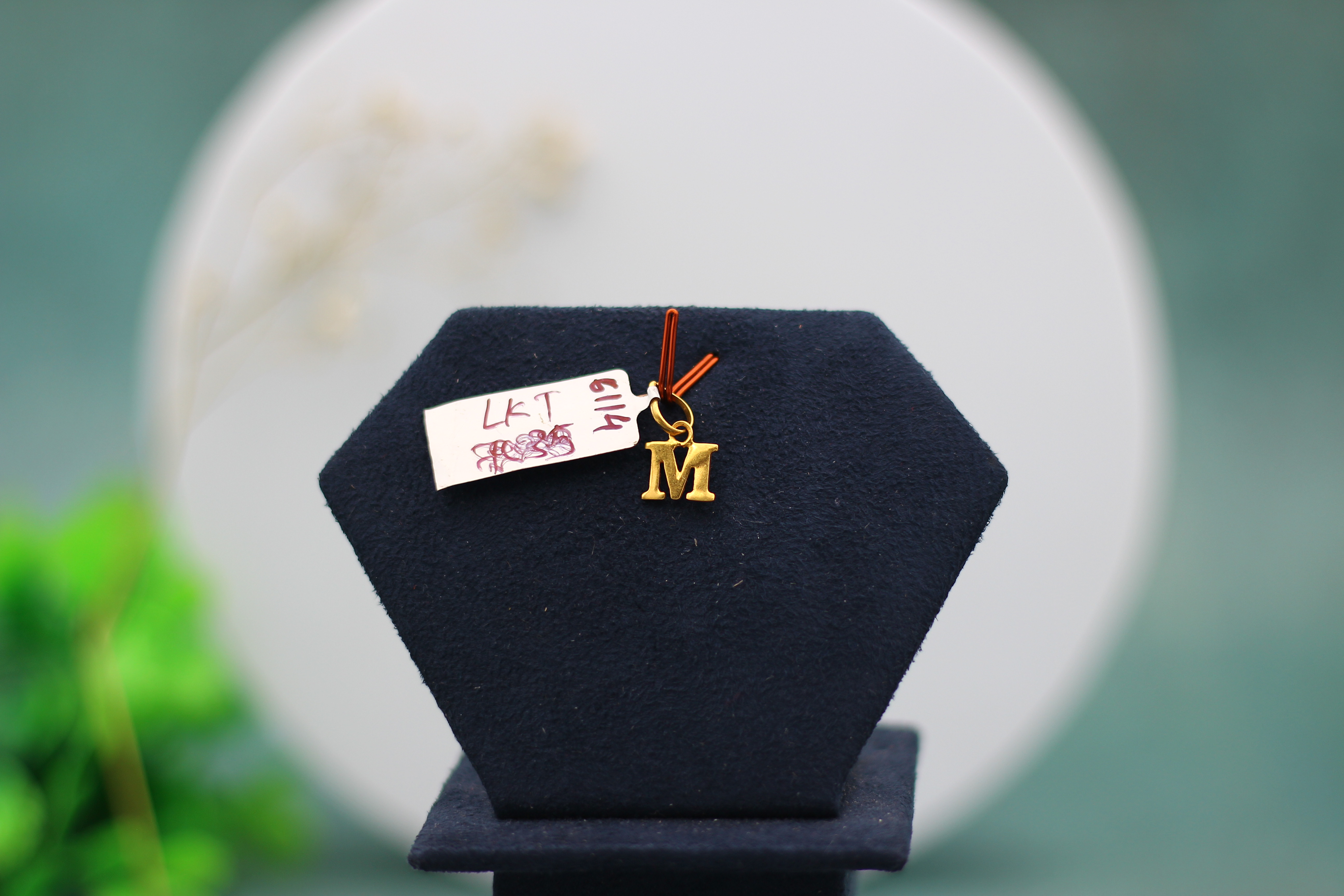 LOCKET (GOLD LOCKET)