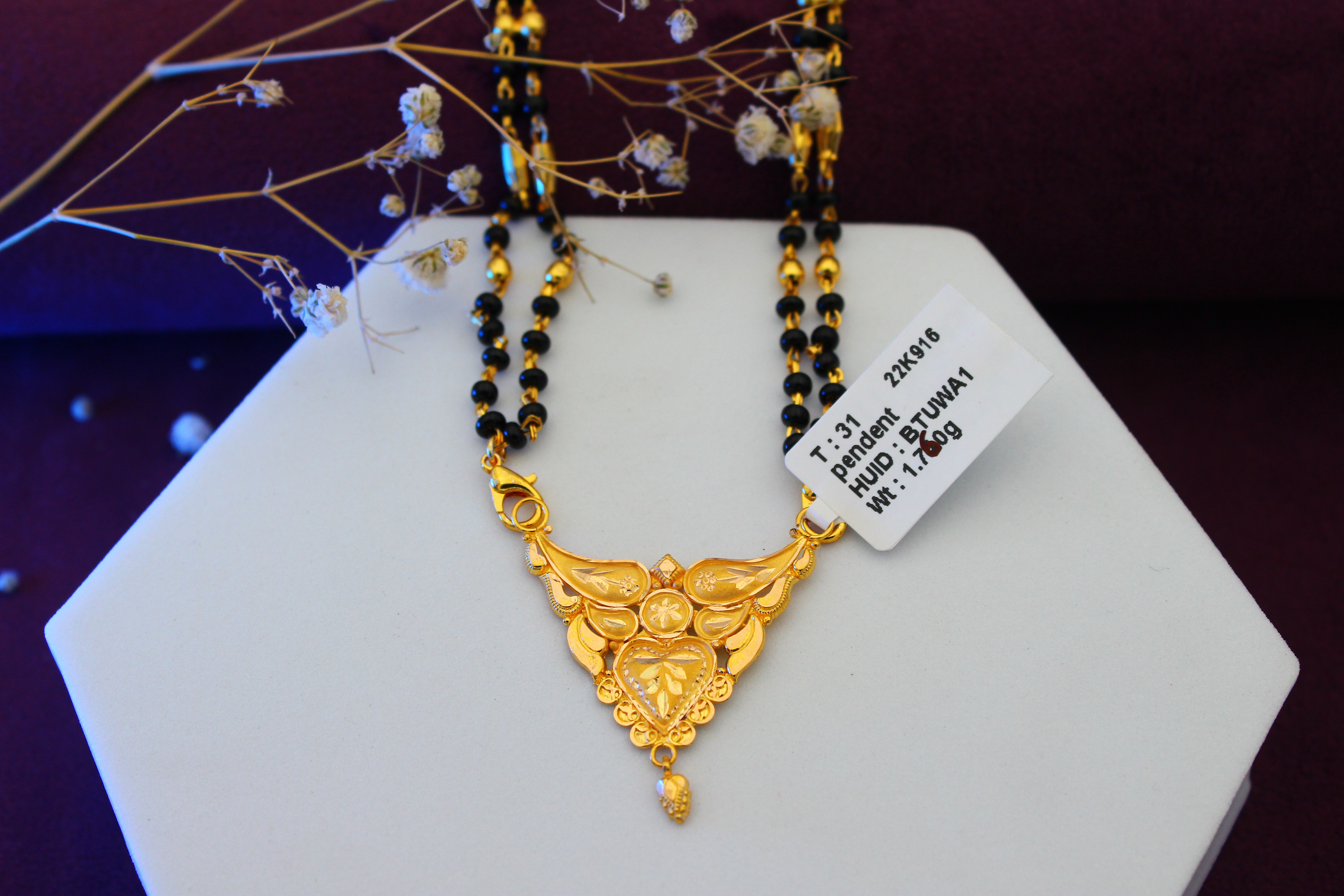PENDANT (GOLD PENDANT)