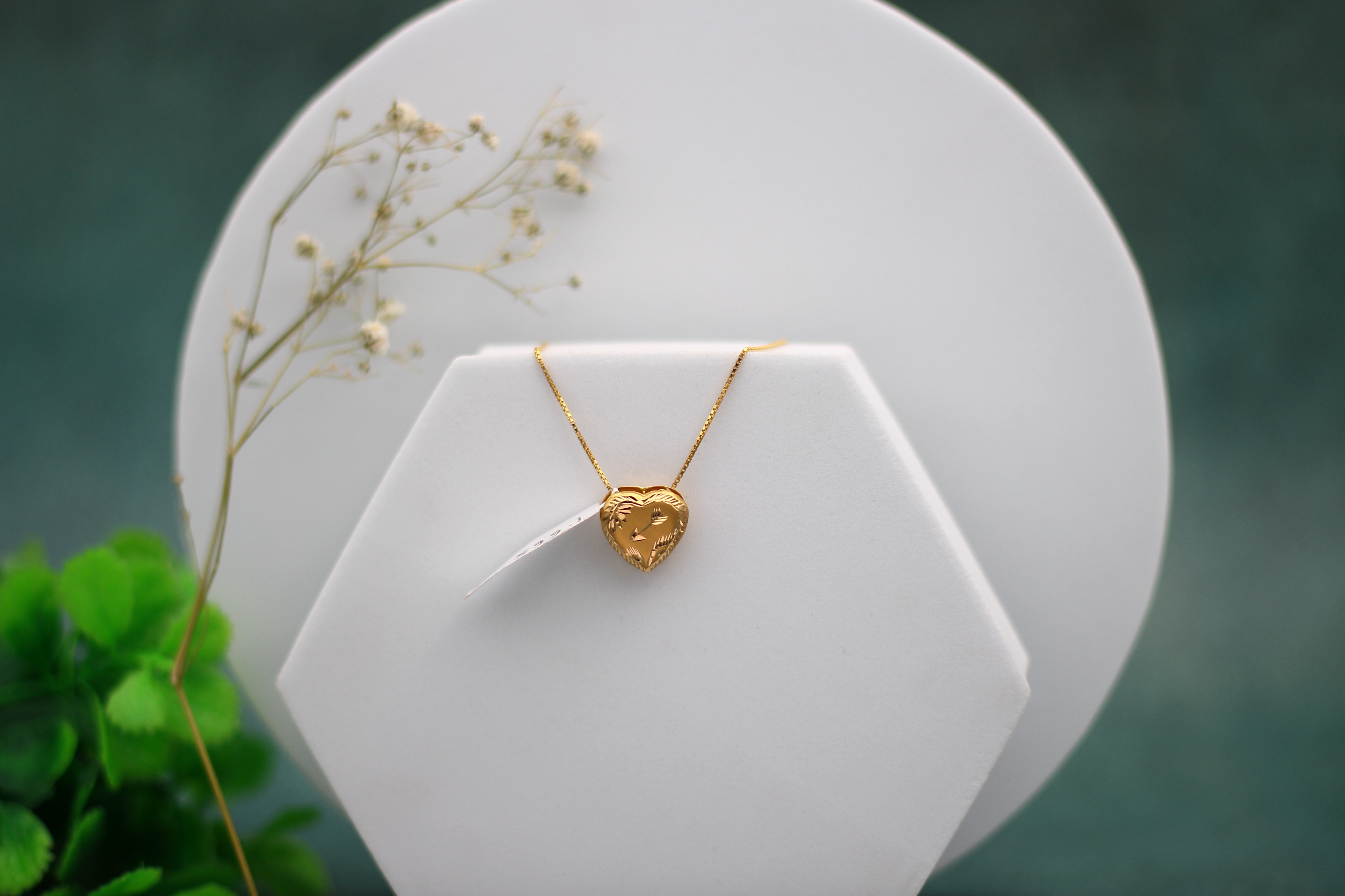 LOCKET (GOLD LOCKET)