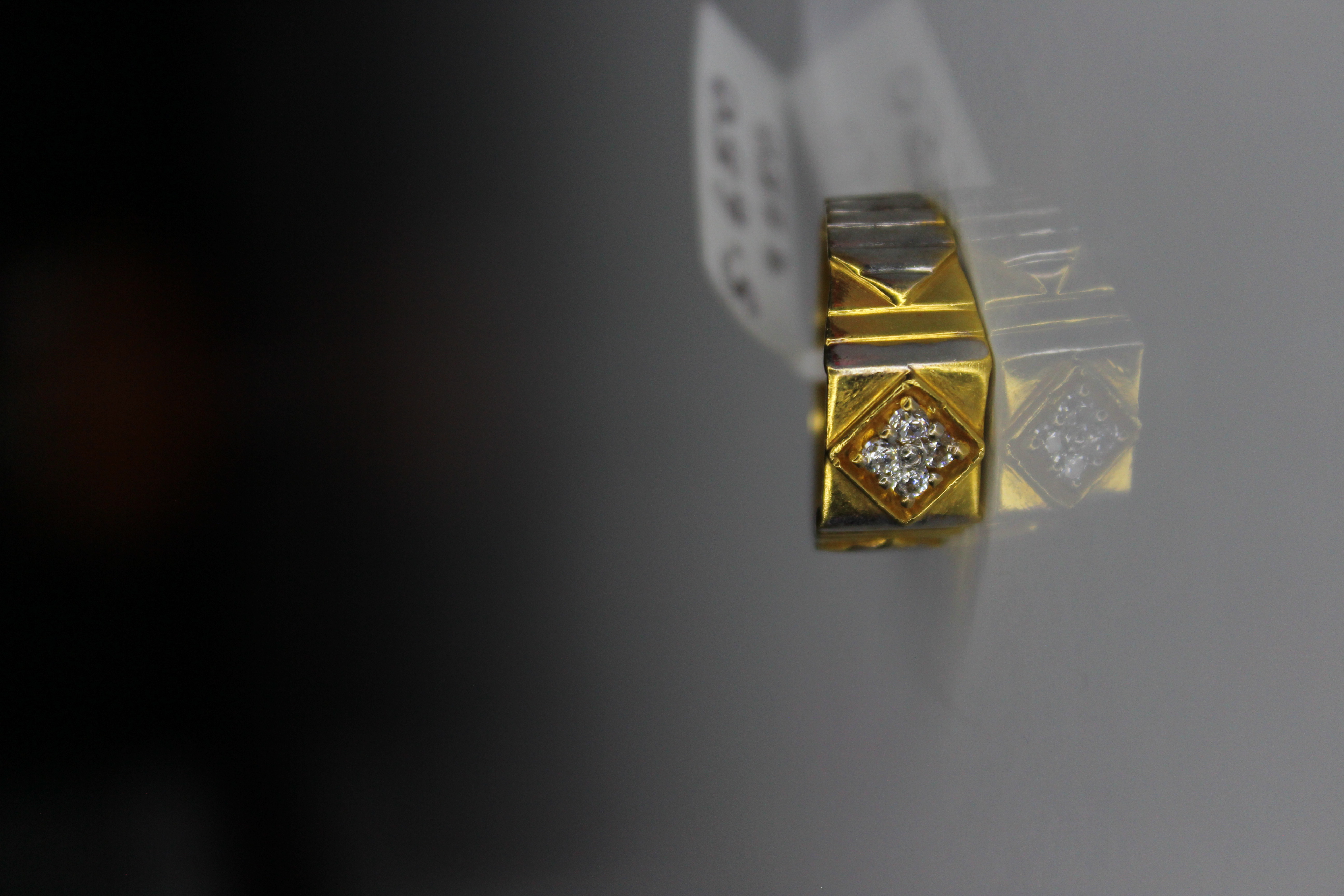 GENTS DESIGN GOLD RING 