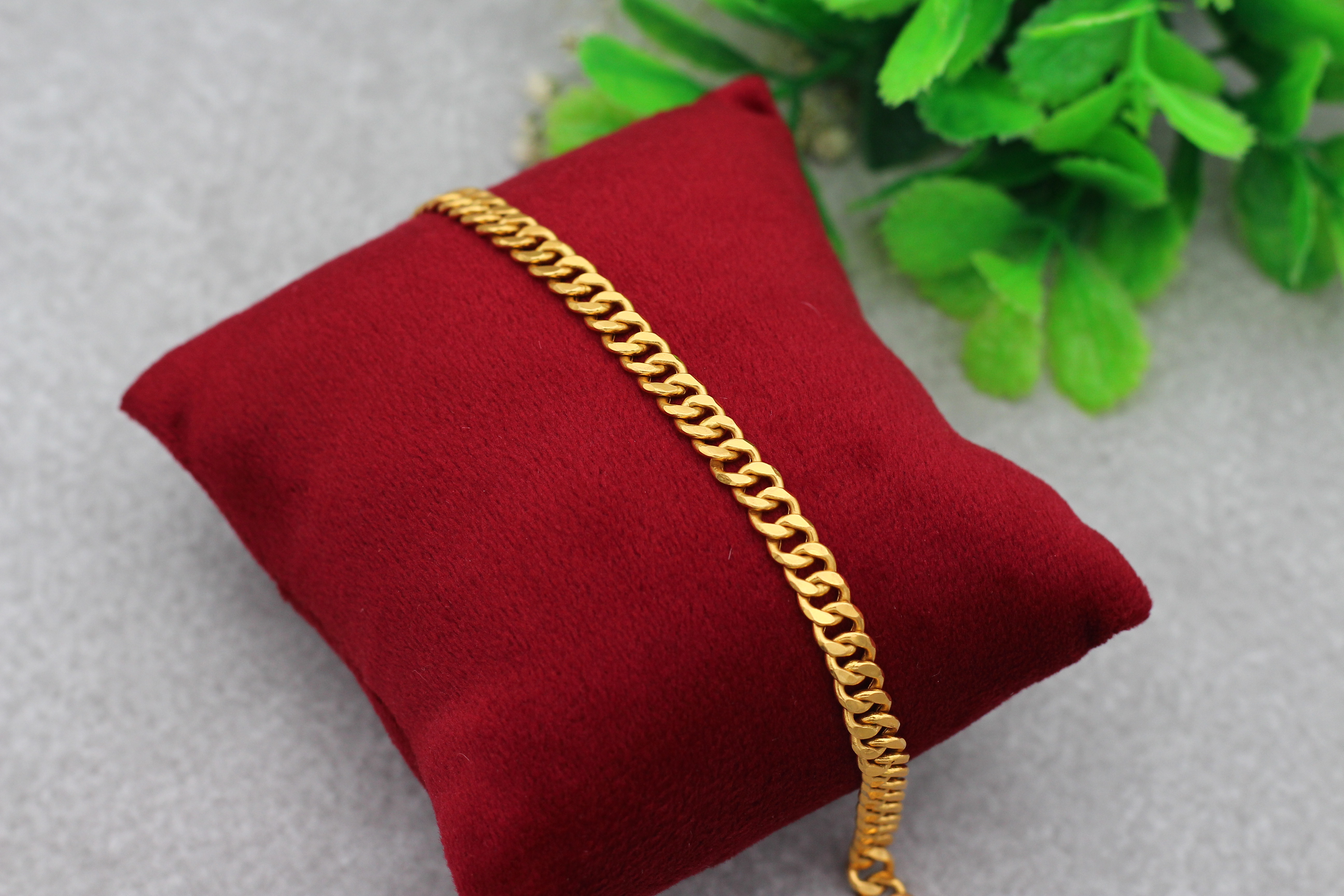 BRACELET (GOLD BRACELET)
