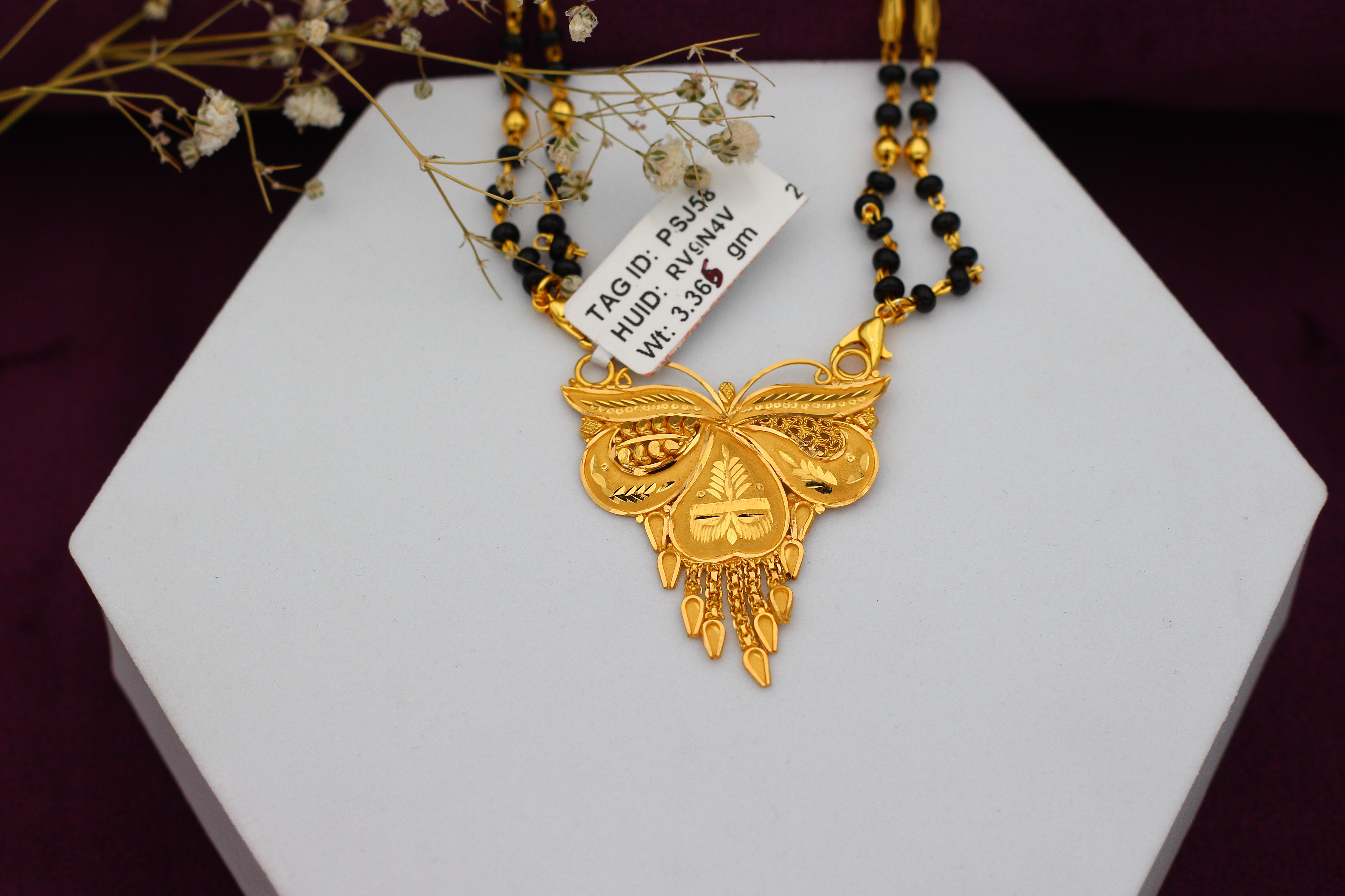 PENDANT (GOLD PENDANT)