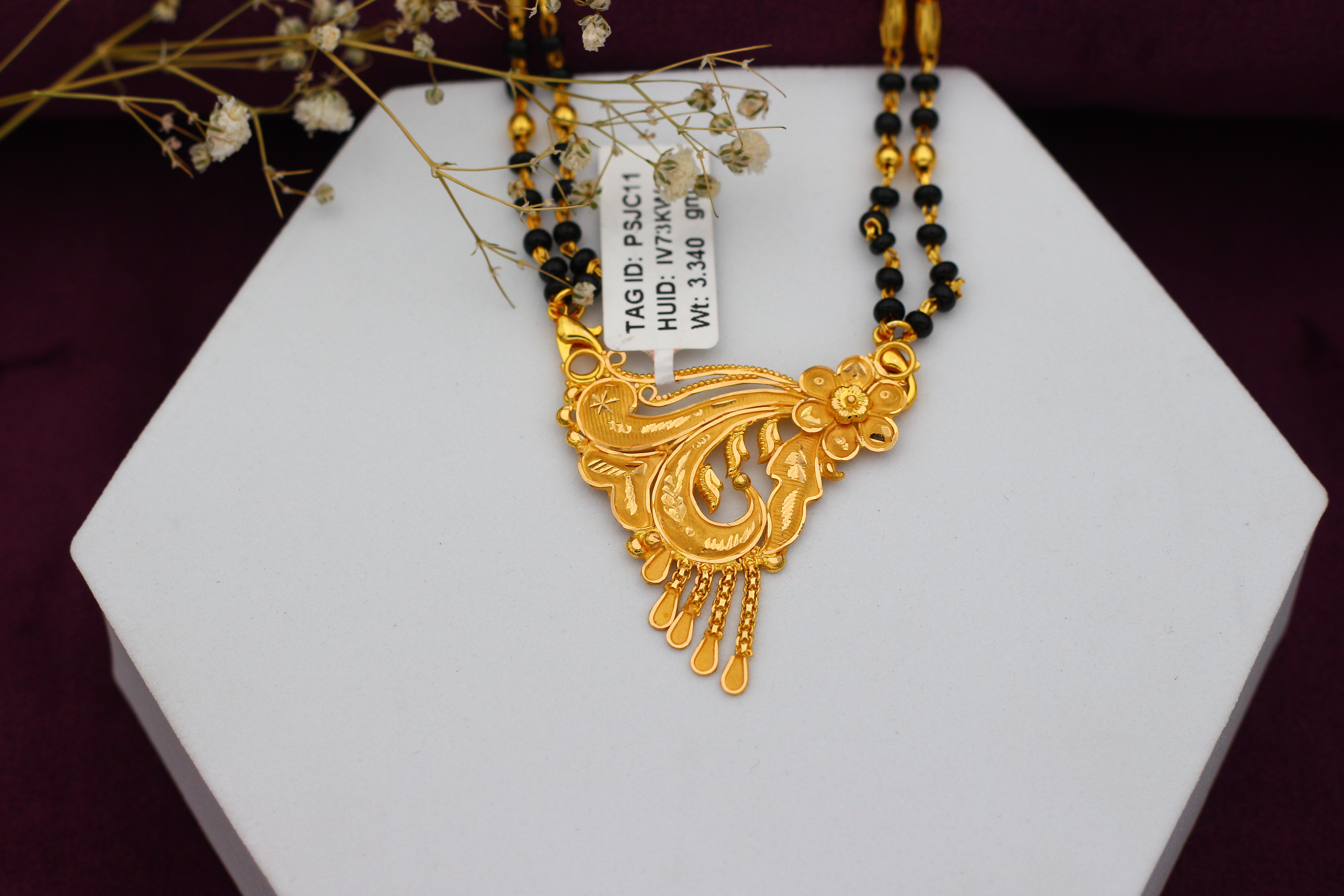 PENDANT (GOLD PENDANT)