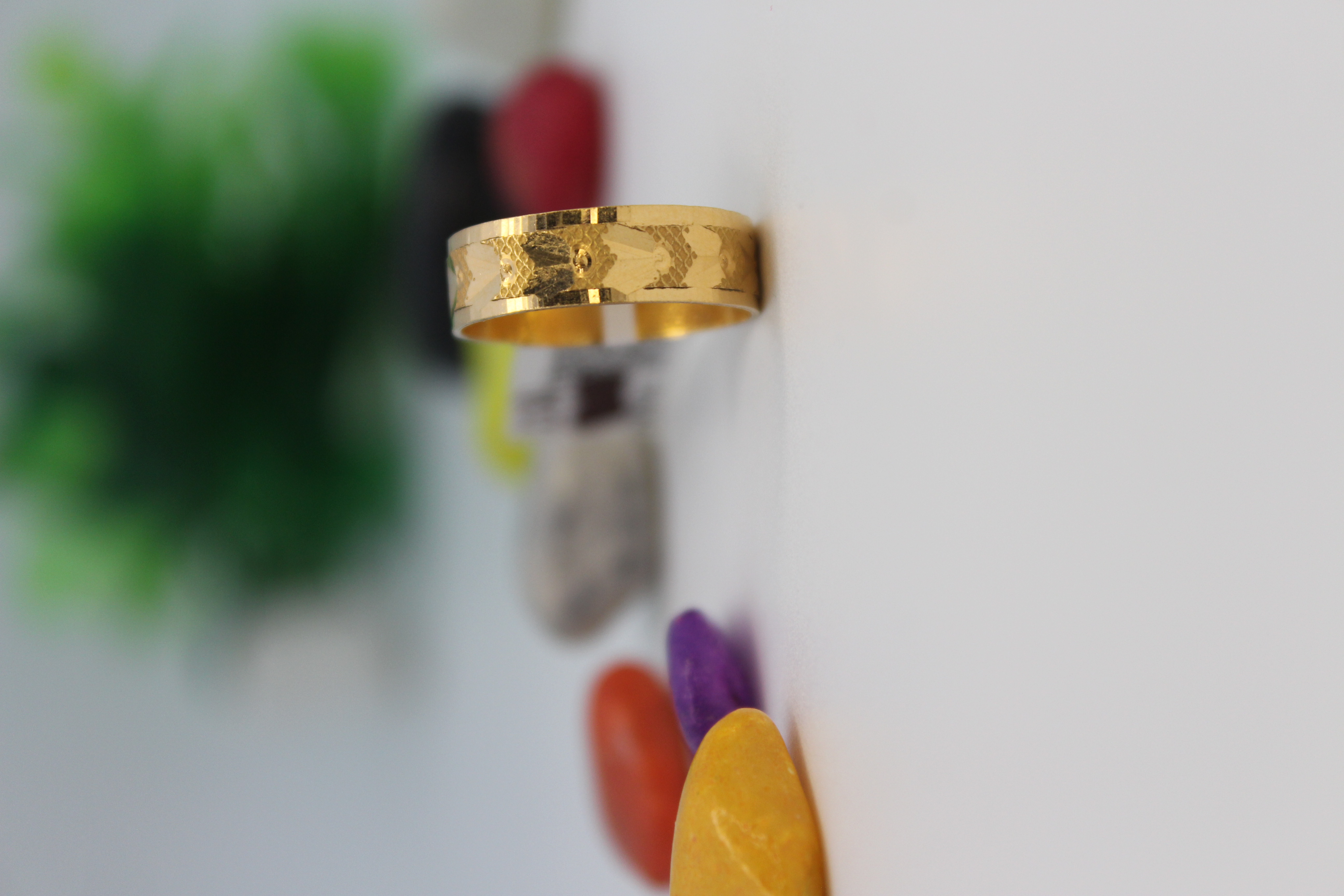 LADIES GOLD DESIGN RING