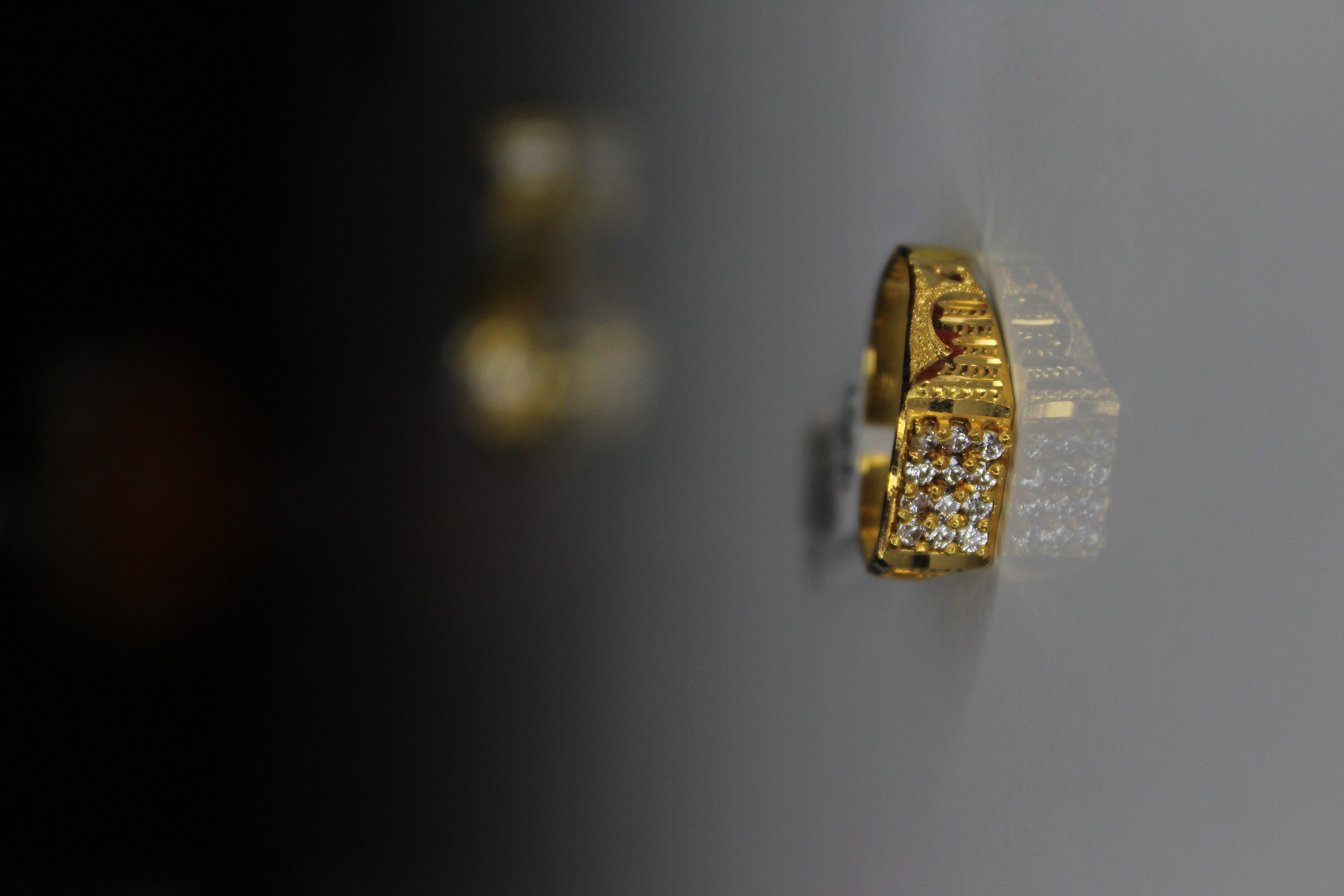 GENTS DESIGN GOLD RING 
