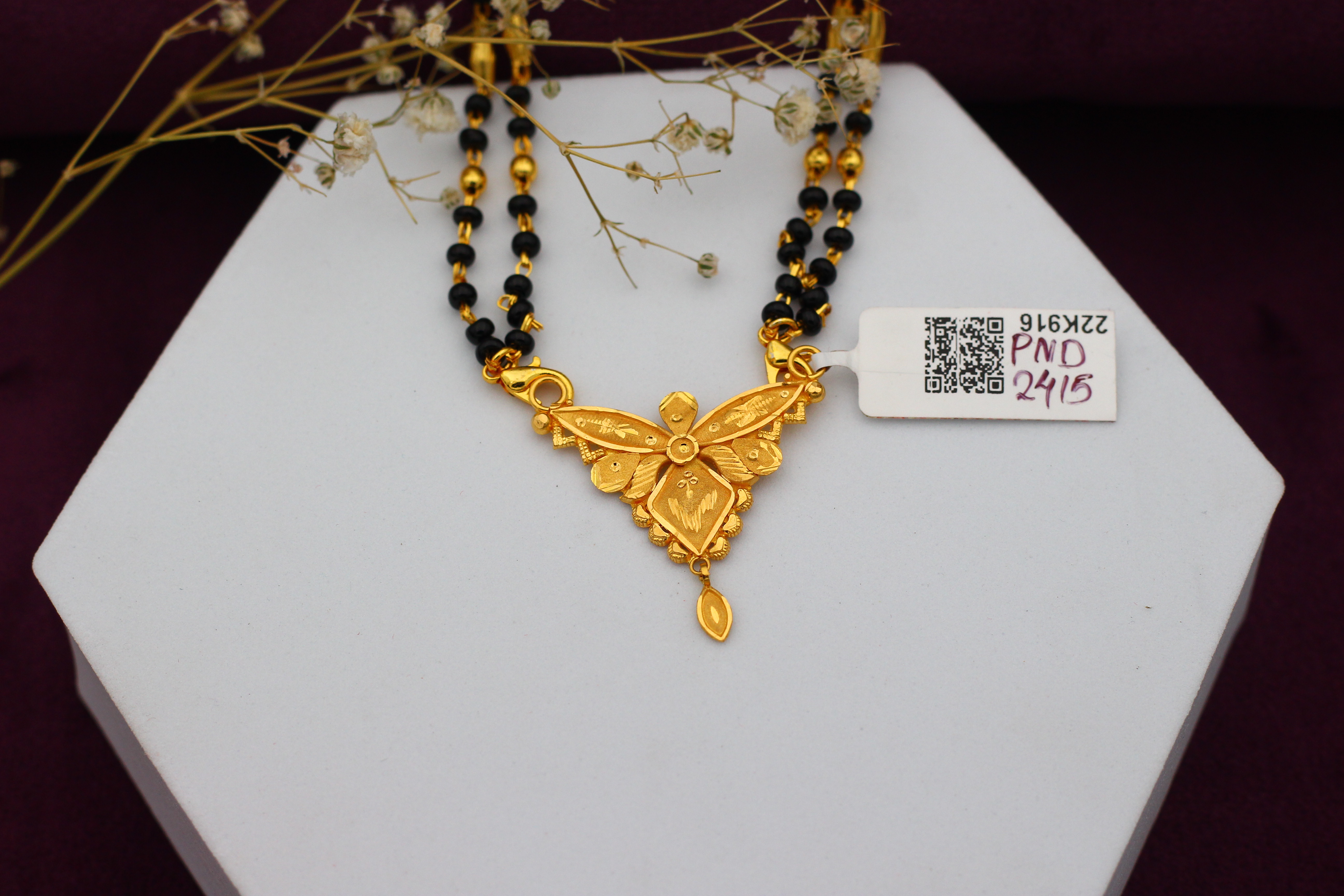 PENDANT (GOLD PENDANT)